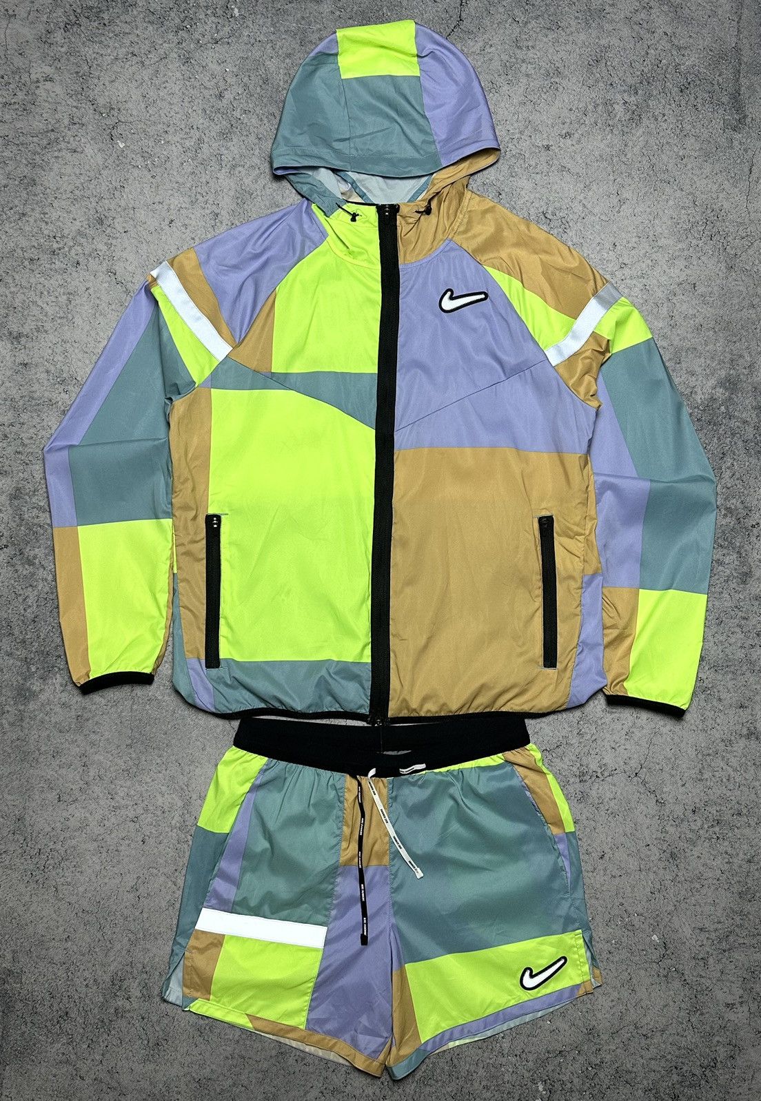 Nike Nike Wild Run Patchwork Set Jacket + Shorts Suit Size US M / EU 48-50 / 2 - 1 Thumbnail