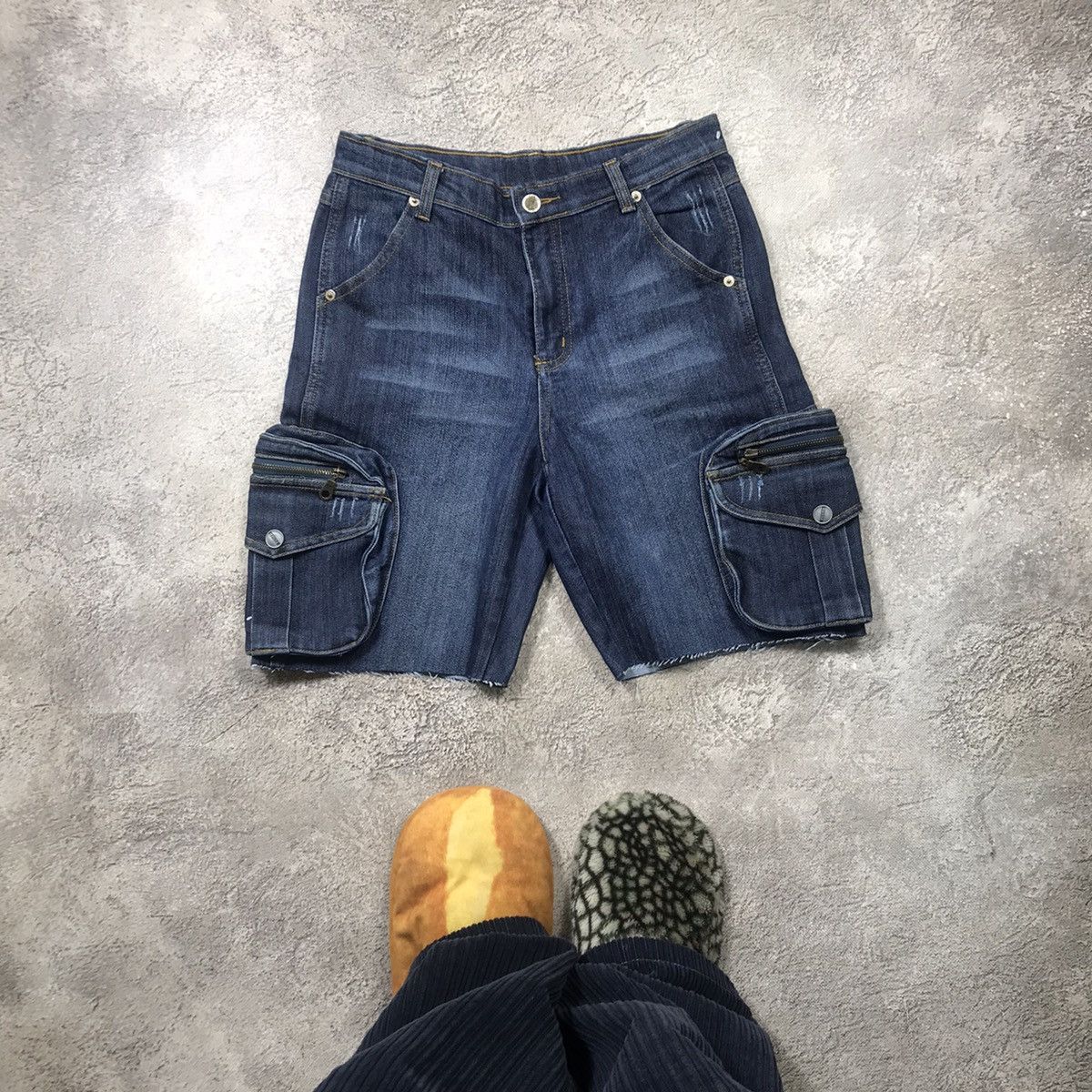 Japanese Brand VINTAGE CARGO DENIM DISTRESSED SHORTS JAPAN STREETWEAR Y2K Size US 28 / EU 44 - 2 Thumbnail