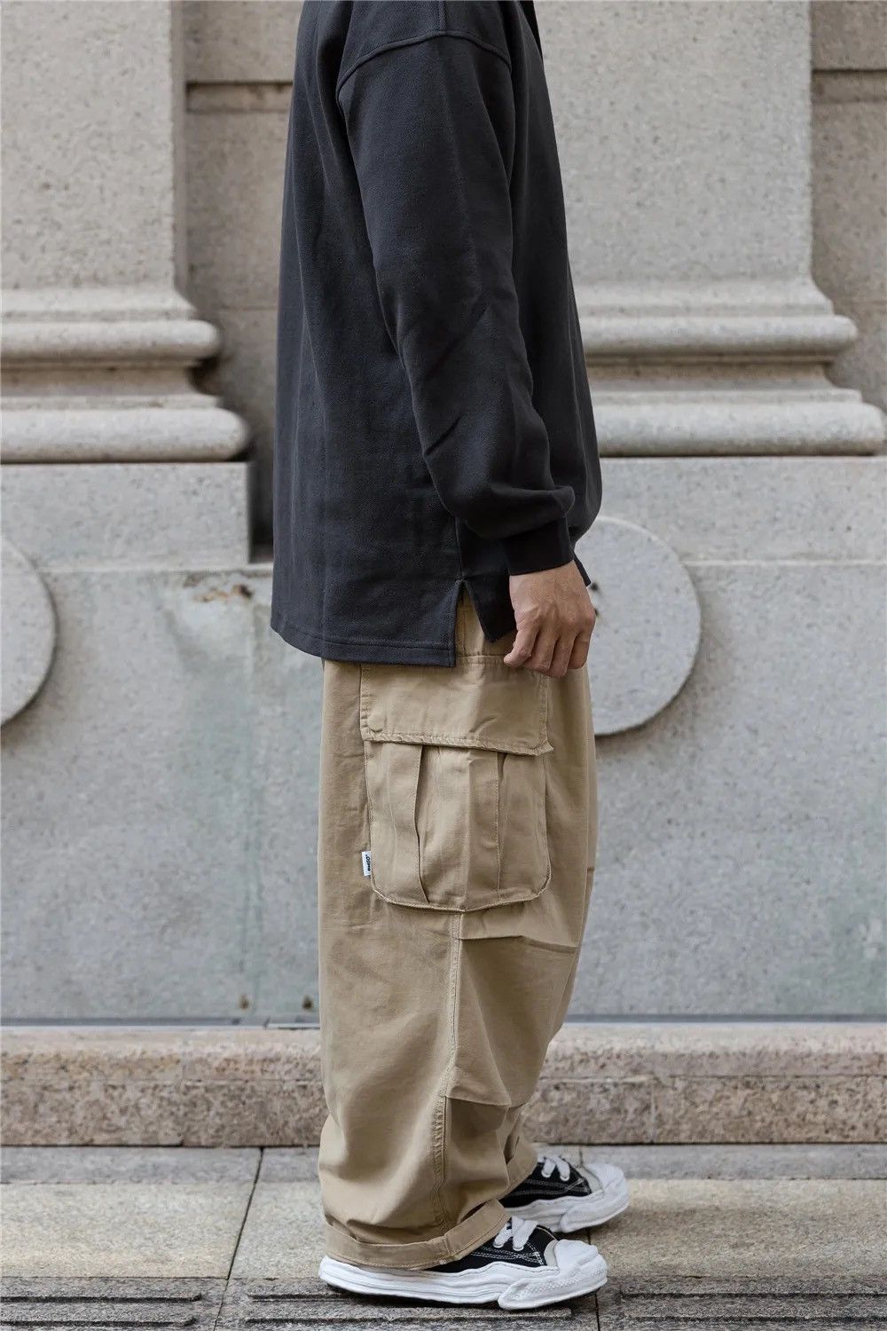 Japanese Brand × Vintage Japanese Style Beige Baggy Cargo Pants Size US 34 / EU 50 - 3 Thumbnail