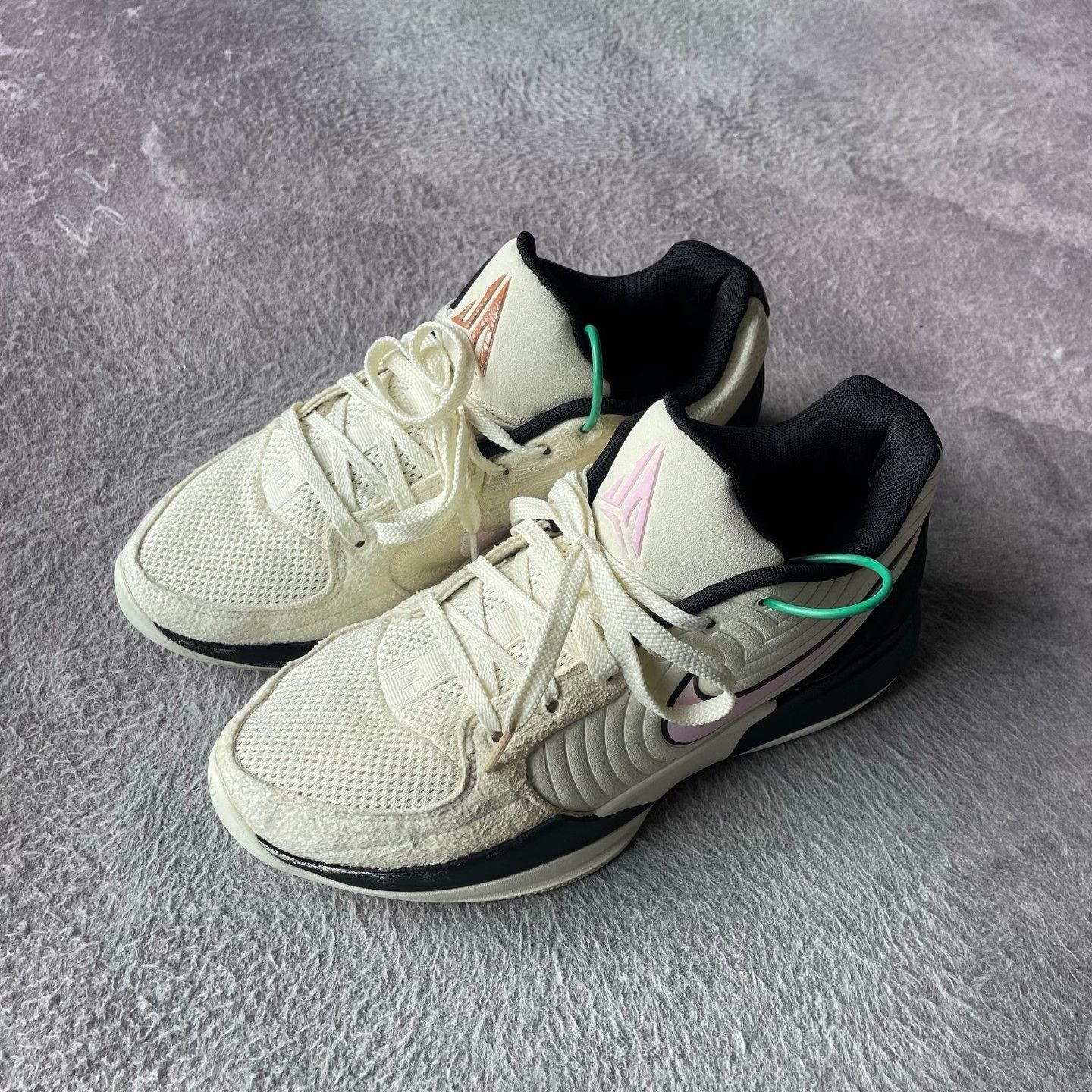 Nike Nike Purple Lowtop Sneakers 42 Men Size US 9 / EU 42 - 1 Thumbnail