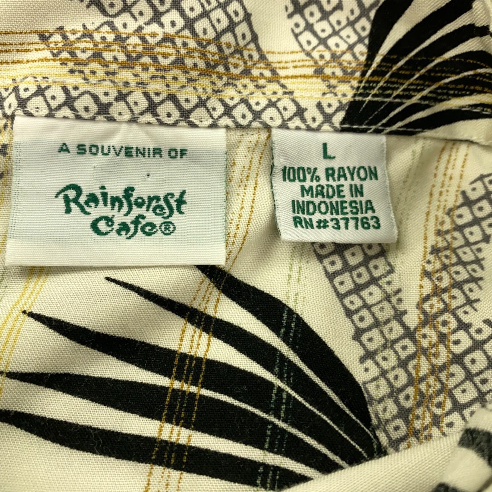 Disney Rainforest Cafe Mens Large Beige Hawaiian Shirt Beach Tropical Disney Rainforest Cafe Button-Up Short Sleeve Casual Casualwear Size US L / EU 52-54 / 3 - 3 Thumbnail