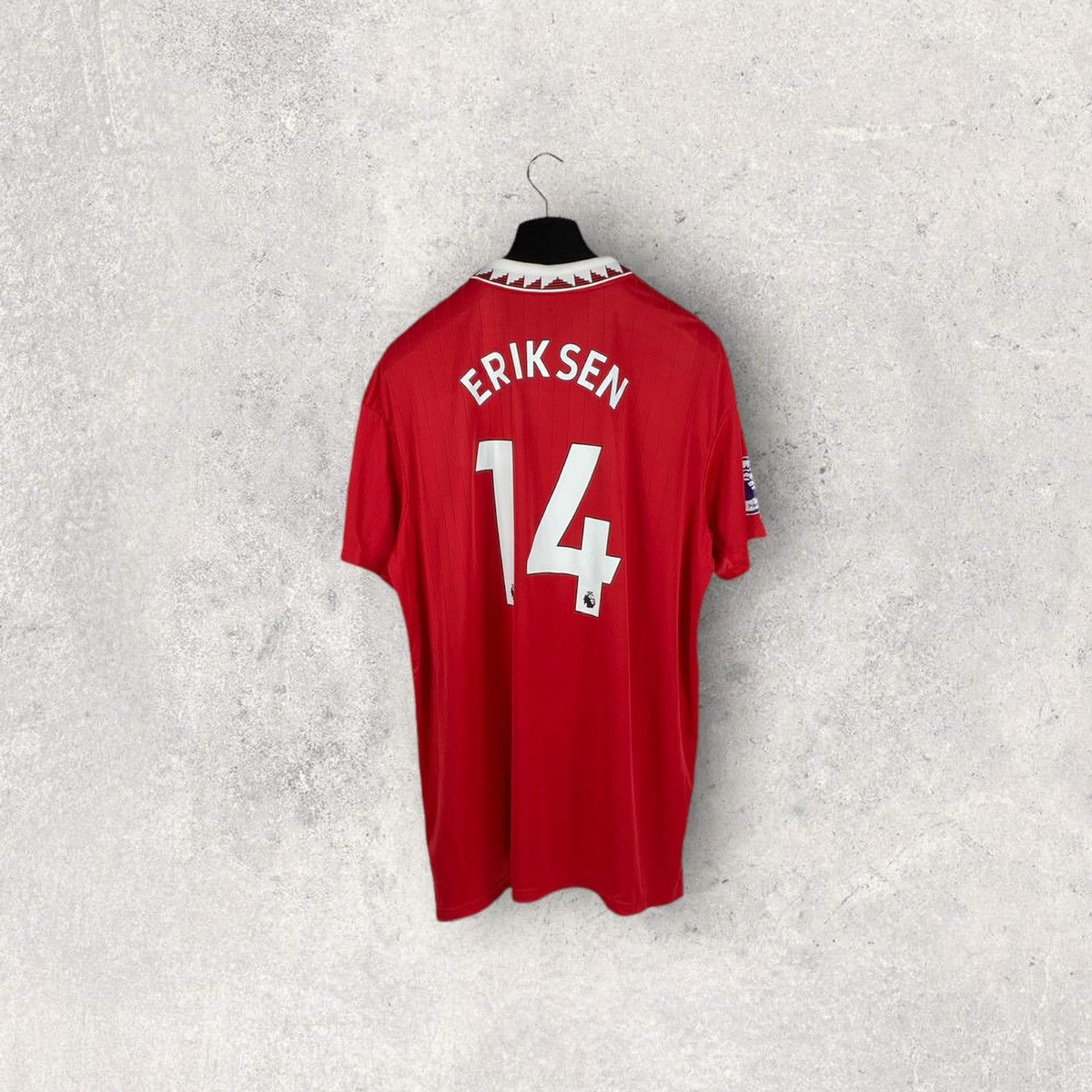 Adidas × Vintage 2022/23 ADIDAS MANCHESTER CITY ERIKSEN SOCCER JERSEY SHIRT Size US L / EU 52-54 / 3 - 2 Thumbnail