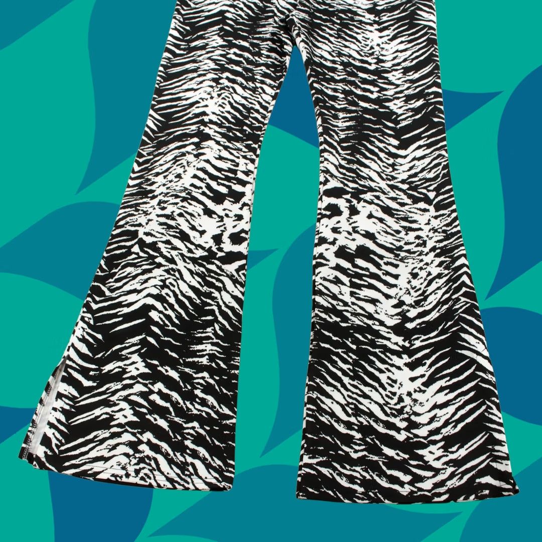 Nasty Gal NASTY GAL zebra print high rise flare bellbottom pants sz 10 Size 32" / US 10 / IT 46 - 1 Thumbnail