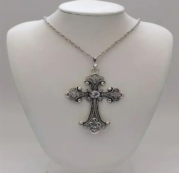 Jewelry Rhinestone Cross Pendant Necklace Size ONE SIZE - 3 Thumbnail