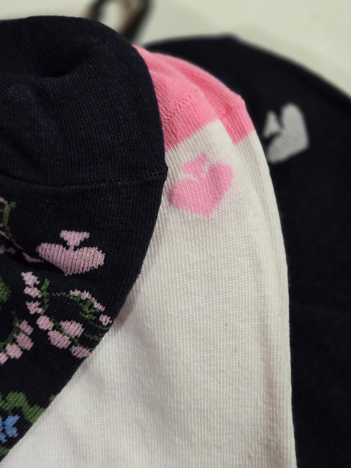 Designer Kate Spade No Show Socks Multi Floral Solid 3 pack NWT Size ONE SIZE - 3 Thumbnail
