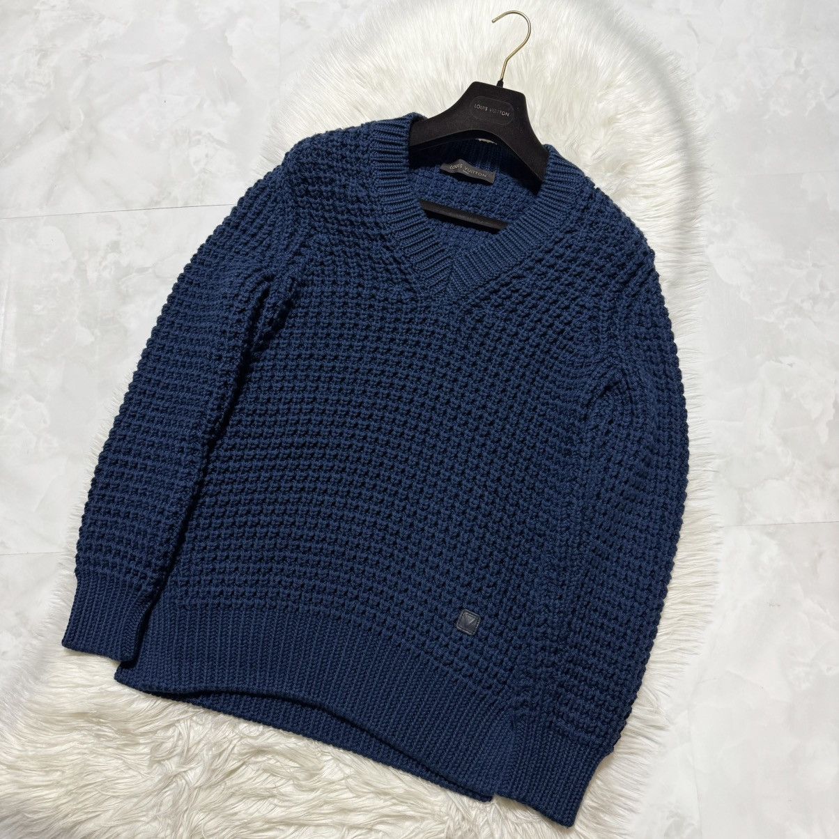 Louis Vuitton Auth Mint Condition Louis Vuitton Leather Patch Knit Sweater Size US M / EU 48-50 / 2 - 8 Thumbnail