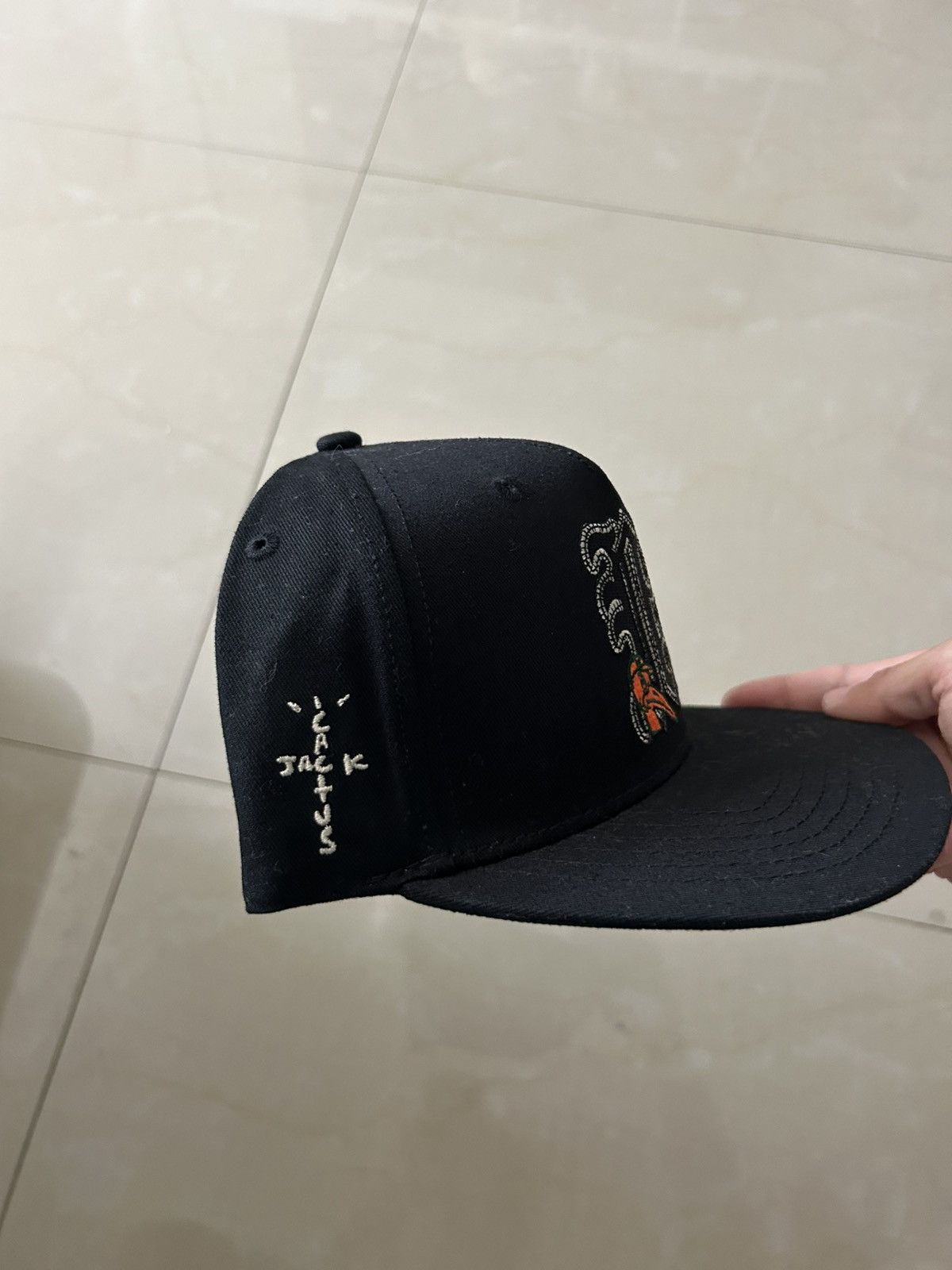 Mitchell & Ness × Travis Scott Travis Scott University of Miami hat Size ONE SIZE - 2 Thumbnail