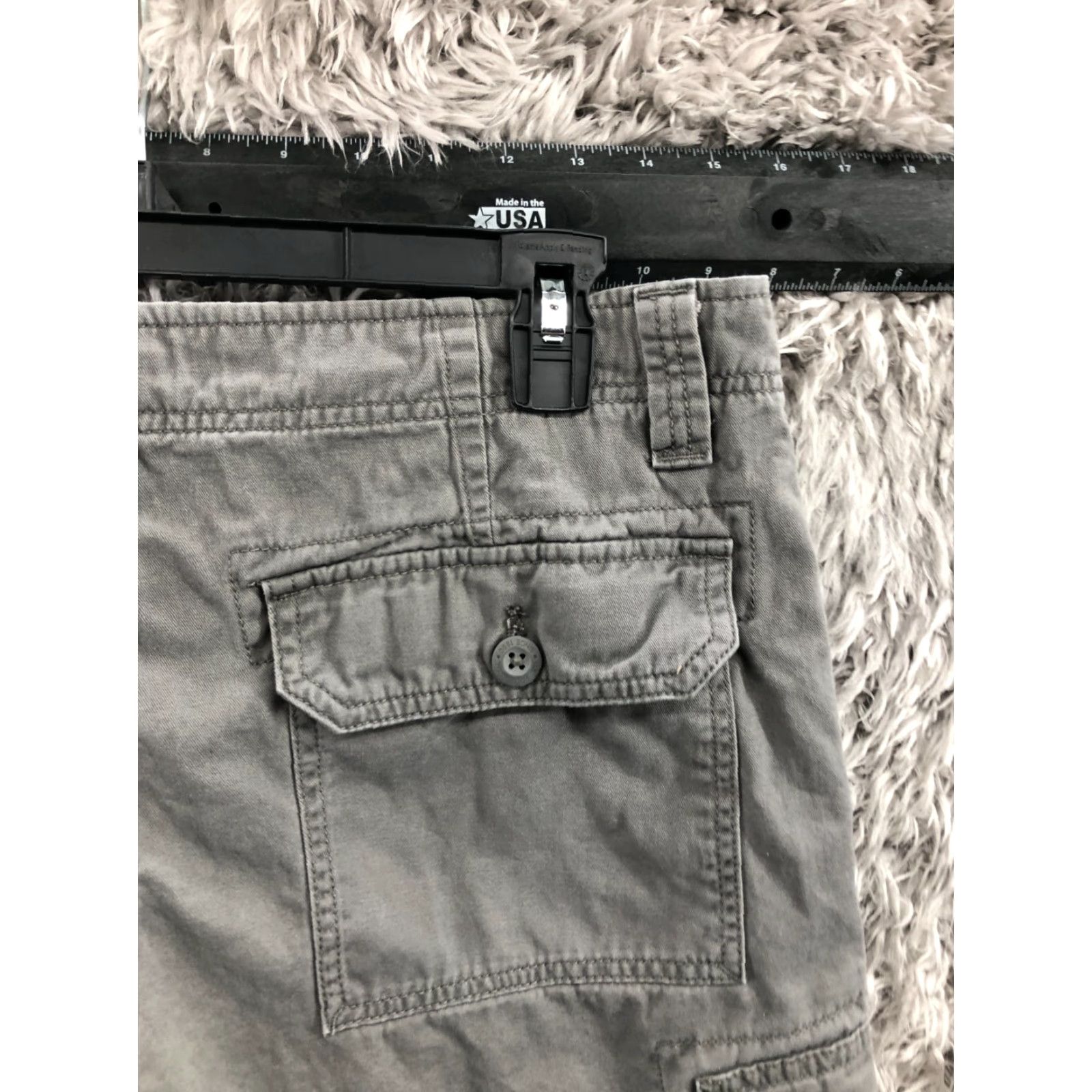 Vintage US Polo Assn Cargo Shorts Mens Size 36 Gray Mid Rise Medium Wash Size US M / EU 48-50 / 2 - 7 Thumbnail