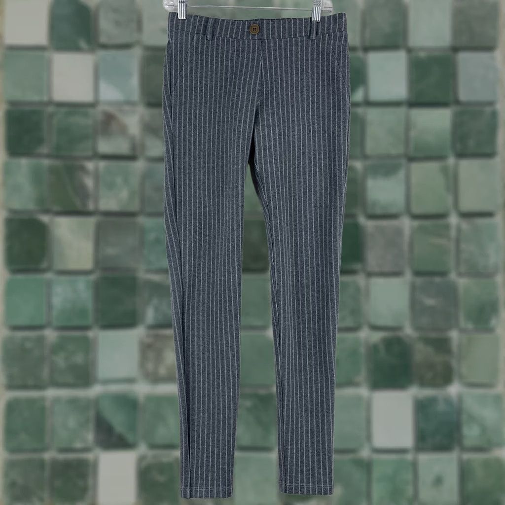 Vintage Betabrand Gray Stripe Dress Pants Pants Womens Small Long Pull On Stretch Slim Pinstripe Casual Workwear Size 28" / US 6 / IT 42 - 1 Thumbnail