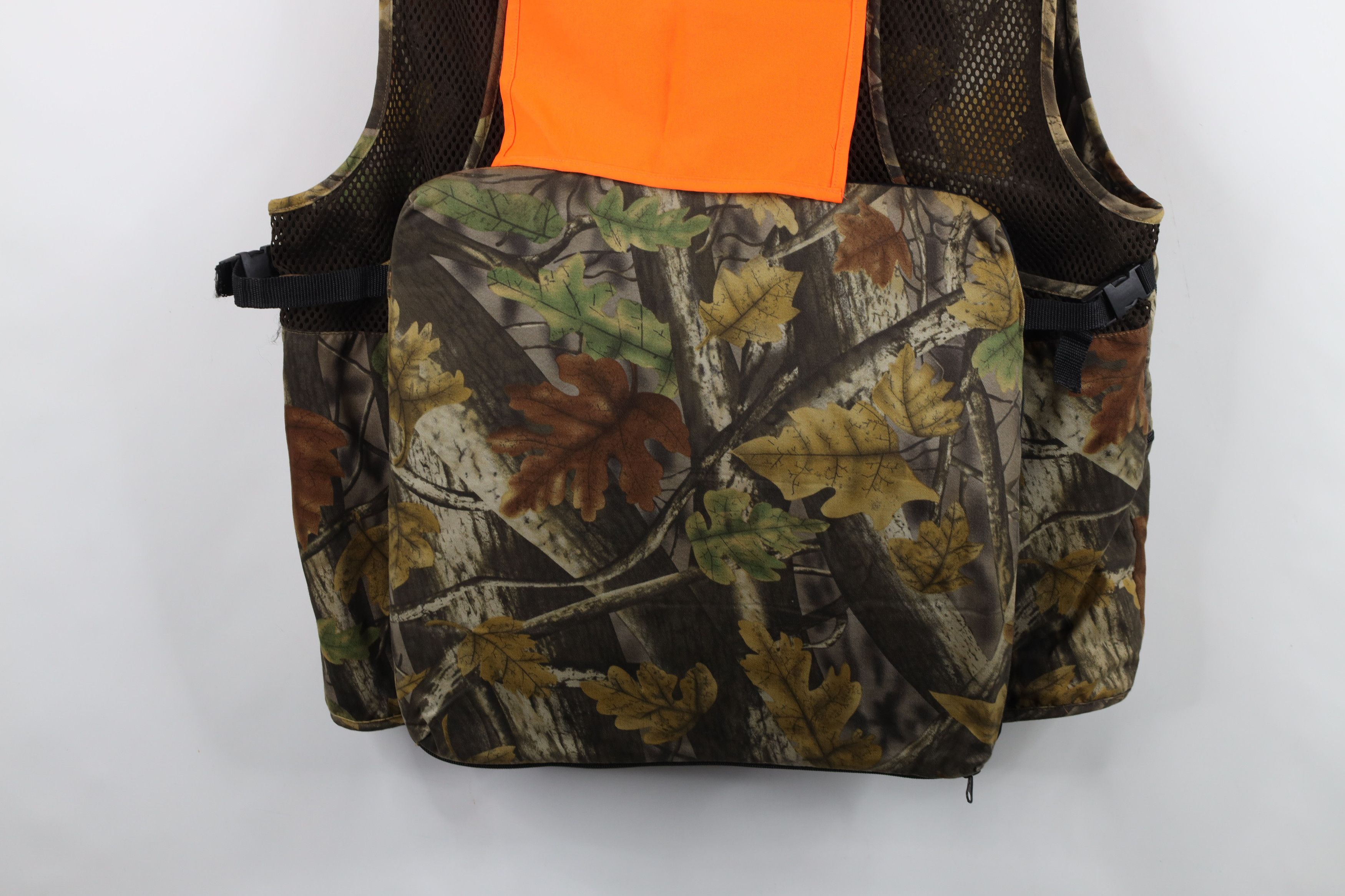 Vintage Vintage 90s Streetwear Camouflage Padded Hunting Vest Jacket Size US L / EU 52-54 / 3 - 14 Thumbnail