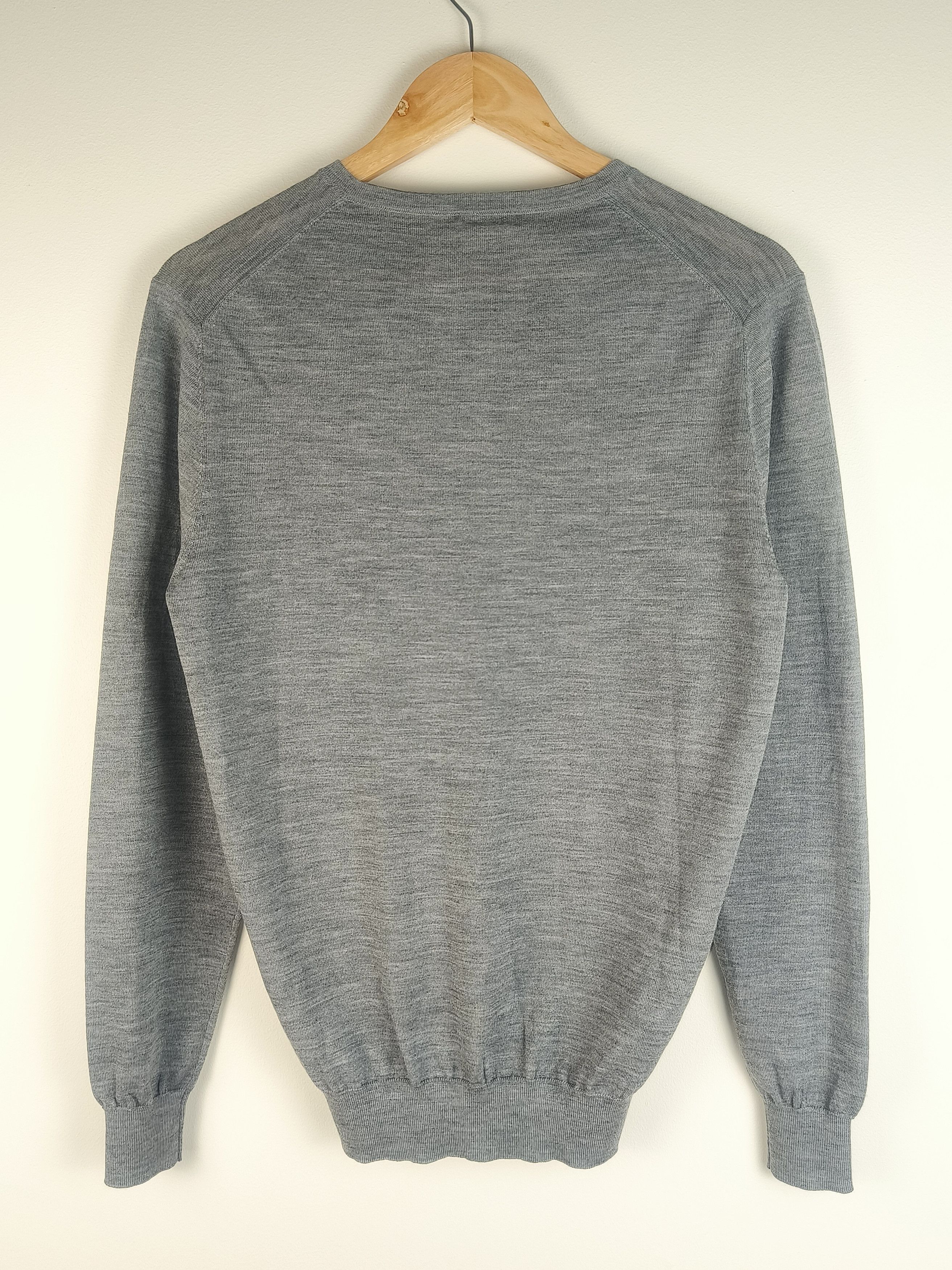 Suitsupply Suitsupply Merino Wool V-Neck Sweater Size US M / EU 48-50 / 2 - 4 Thumbnail