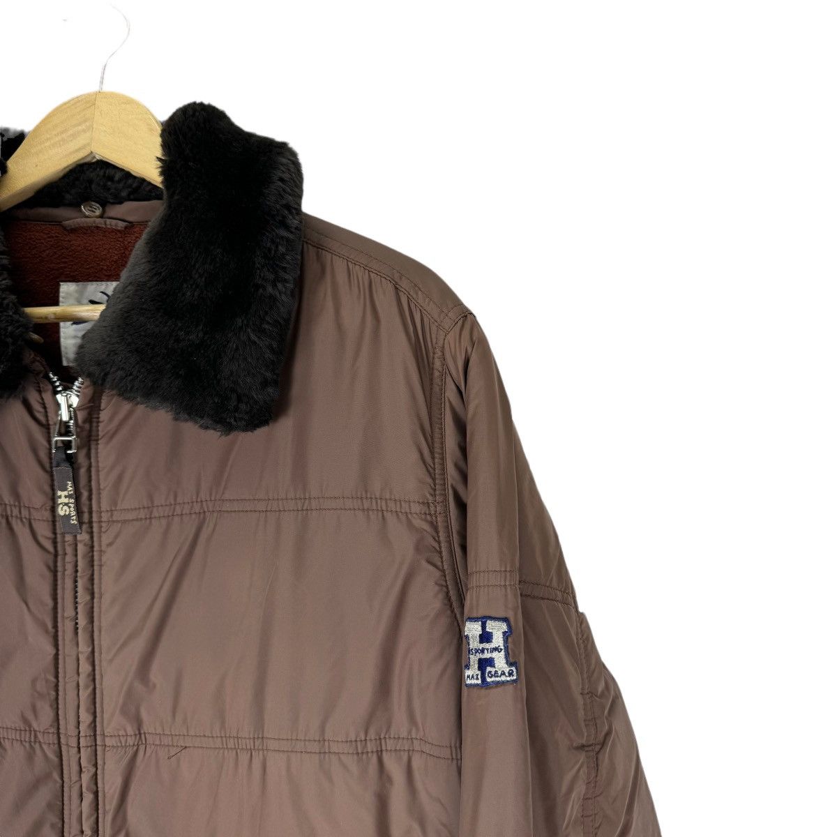 Hai Sporting Gear ☀️HAI SPORTING GEAR IS LIGHT PUFFER ATTACH FUR JACKET Size US M / EU 48-50 / 2 - 5 Thumbnail