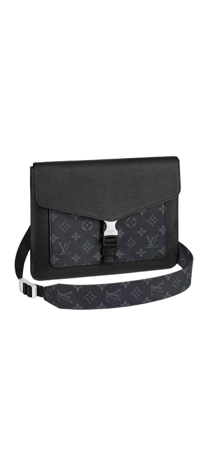 Louis Vuitton LOUIS VUITTON Outdoor Flap Messenger Grailed