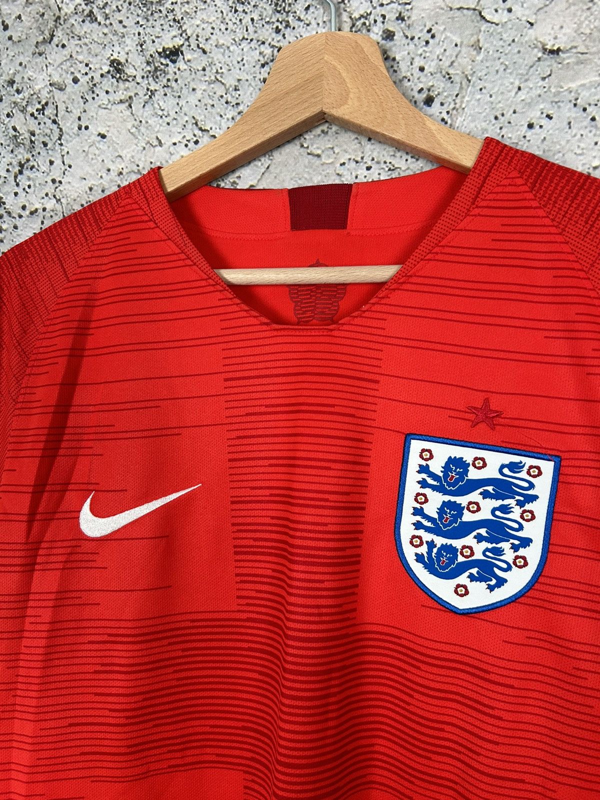 Vintage Vintage England Nike Soccer Jersey Football World Cup Size US S / EU 44-46 / 1 - 3 Thumbnail
