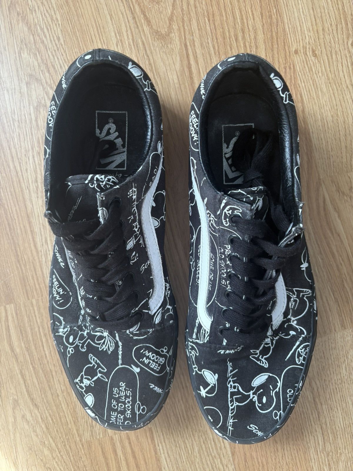 Peanuts × Vans Vans Old Skool Peanuts Snoopy Size US 10.5 / EU 43-44 - 4 Thumbnail