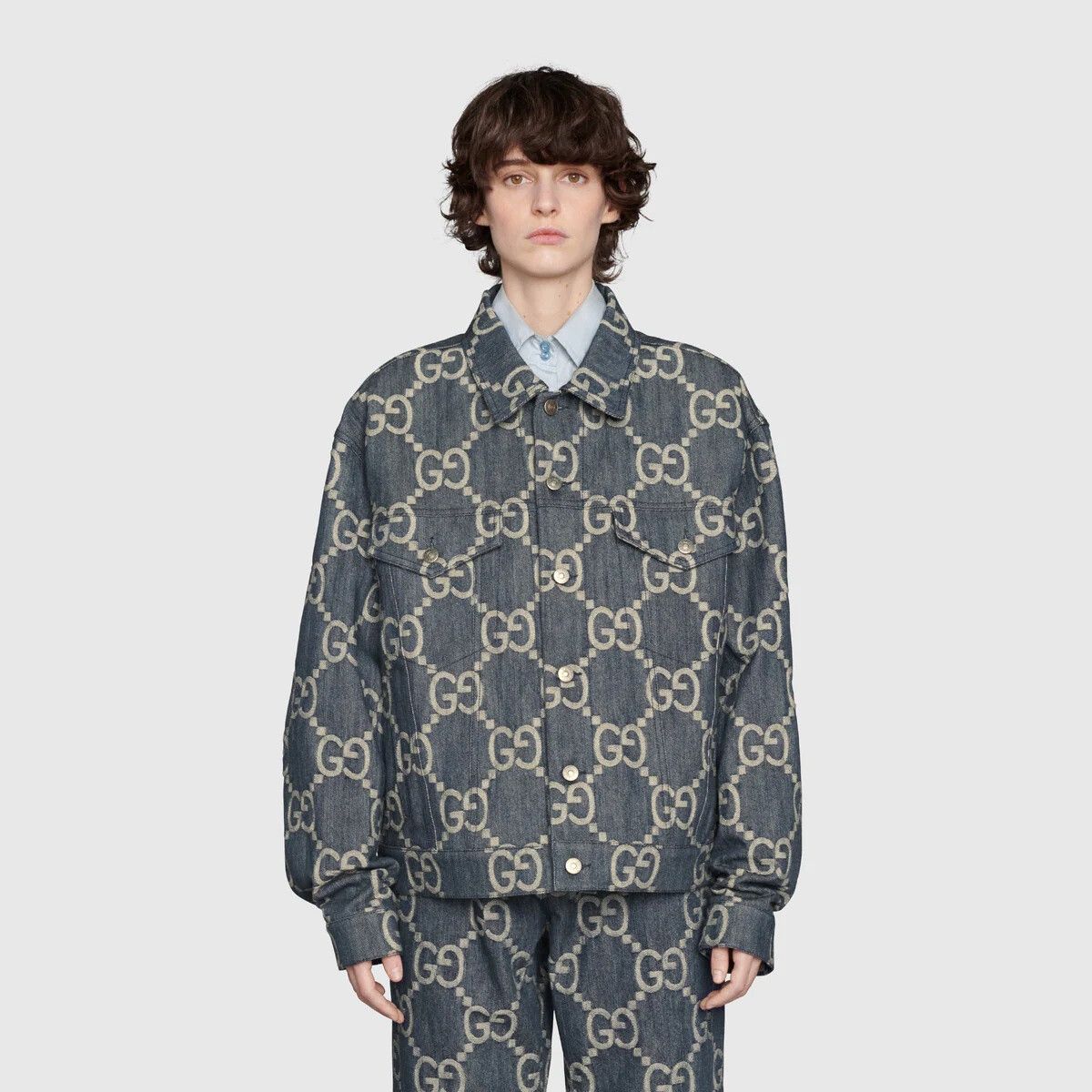 Gucci o1mt1gz0725 Jumbo GG Denim Jacket in Blue/Ivory Size US L / EU 52-54 / 3 - 3 Thumbnail