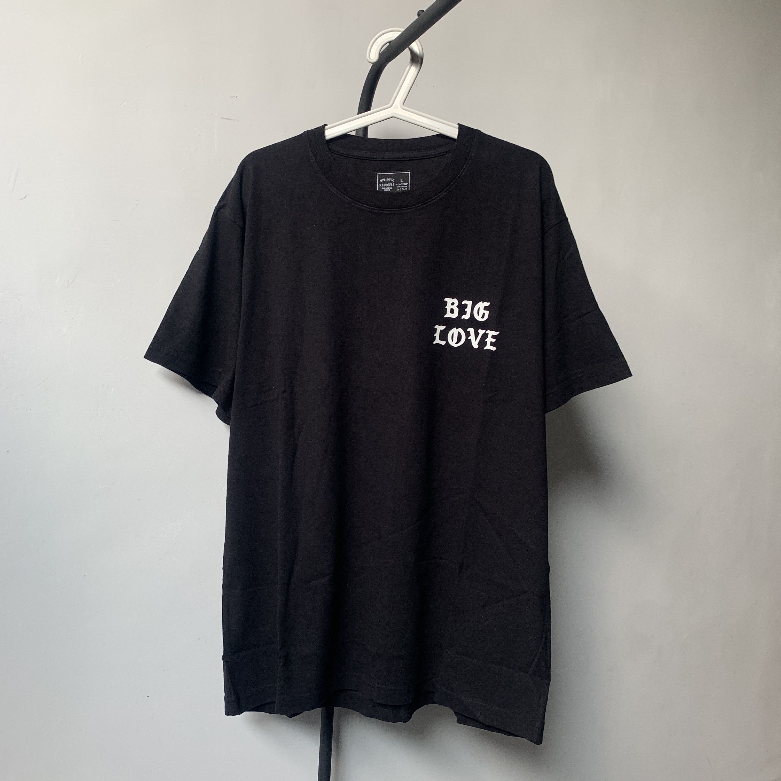 Japanese Brand Big Love Records Classic Logo Tshirt Size US XL / EU 56 / 4 - 3 Thumbnail
