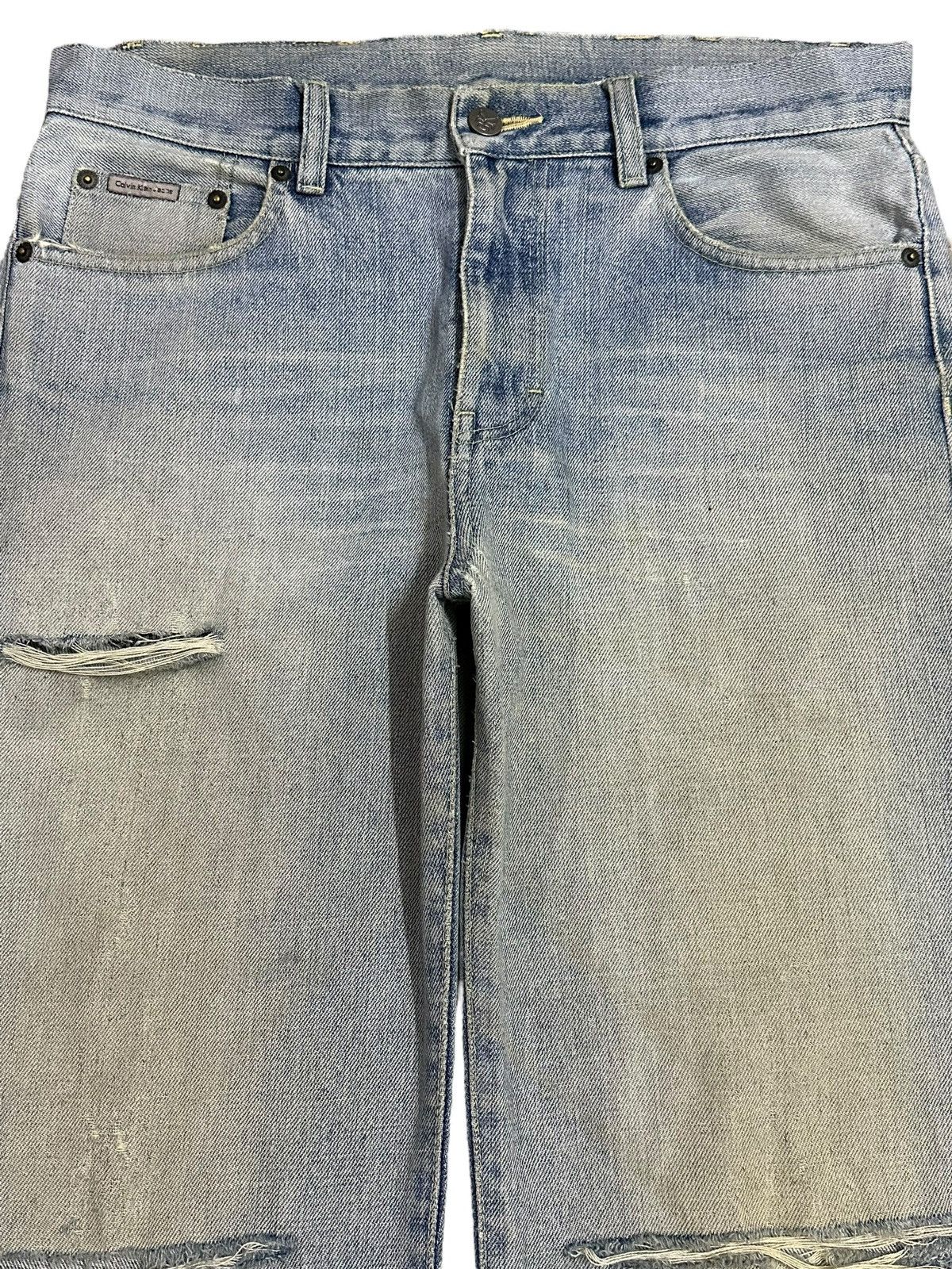 Calvin Klein Vintage Calvin Klein Faded Wash Style Distressed Loose Jeans Size US 32 / EU 48 - 3 Thumbnail