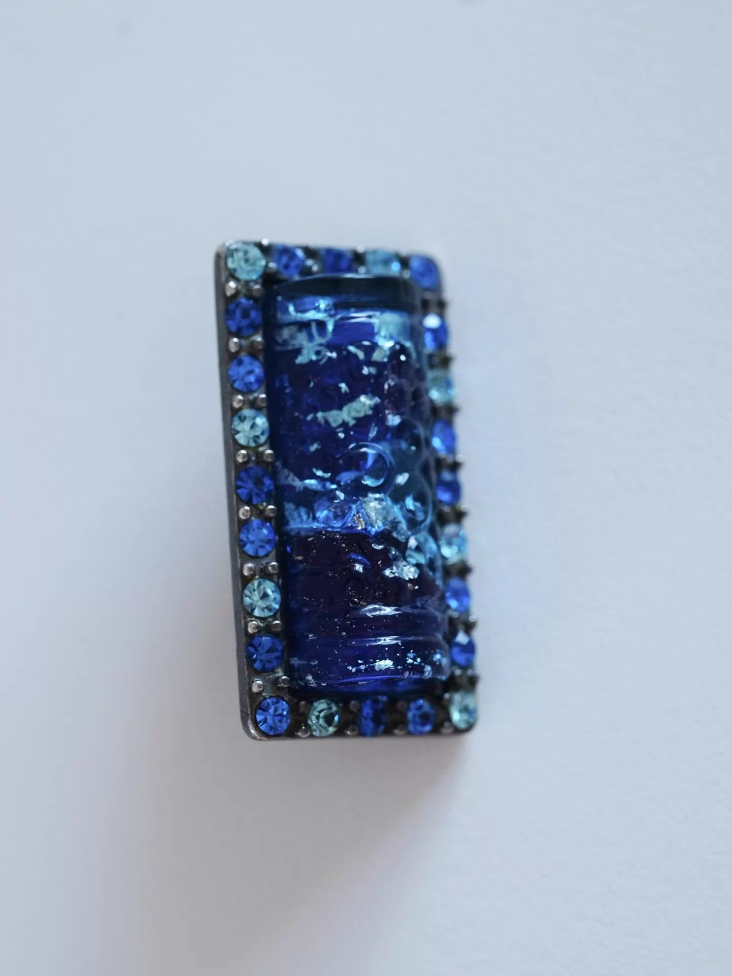 Yves Saint Laurent YSL Vintage Deep Sea Blue Maya Silver Foil Clip-on Earrings Size ONE SIZE - 6 Thumbnail