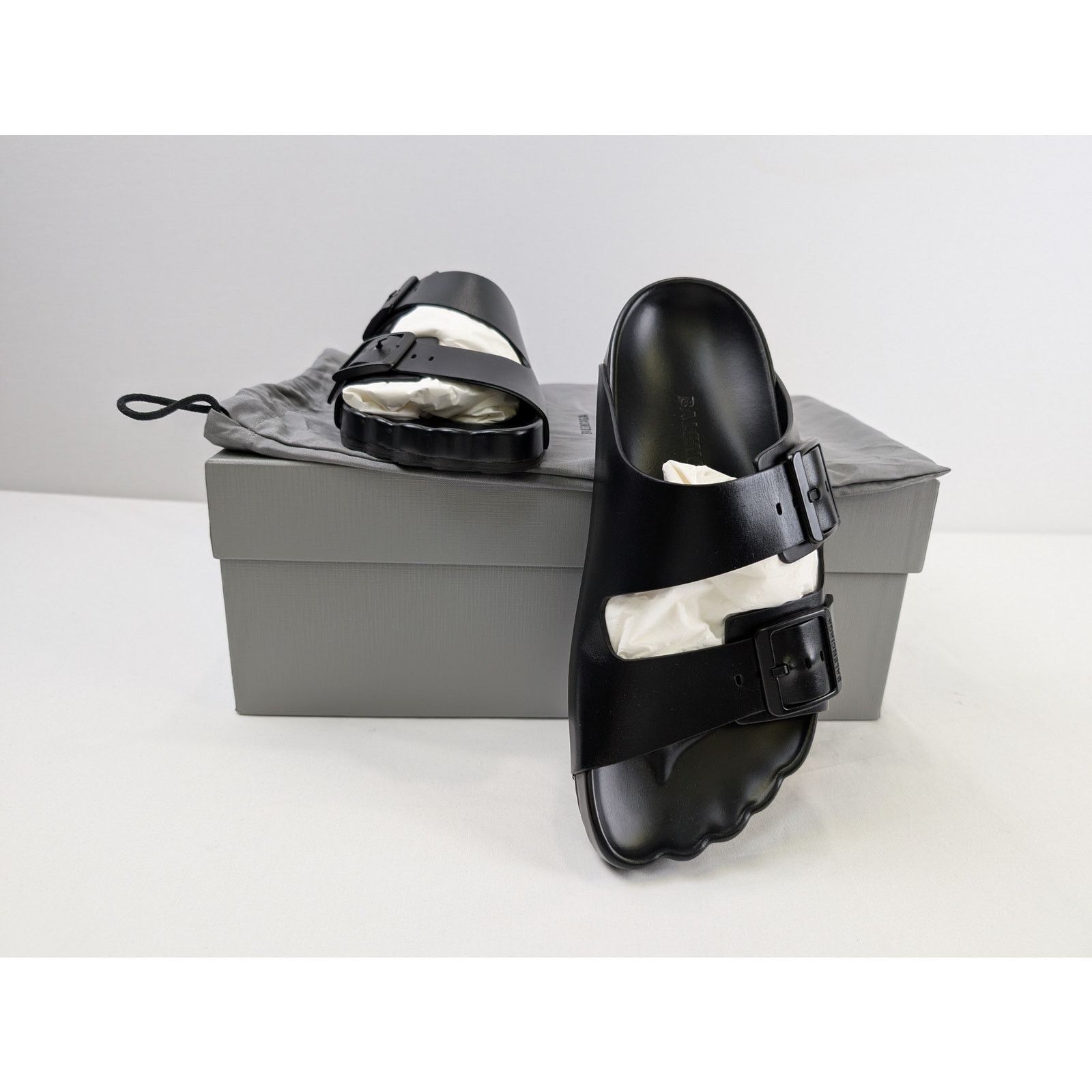 Balenciaga o1rshd1 Matt Calfskin Sunday Sandal Slippers in Black Size US 10 / EU 43 - 15 Thumbnail