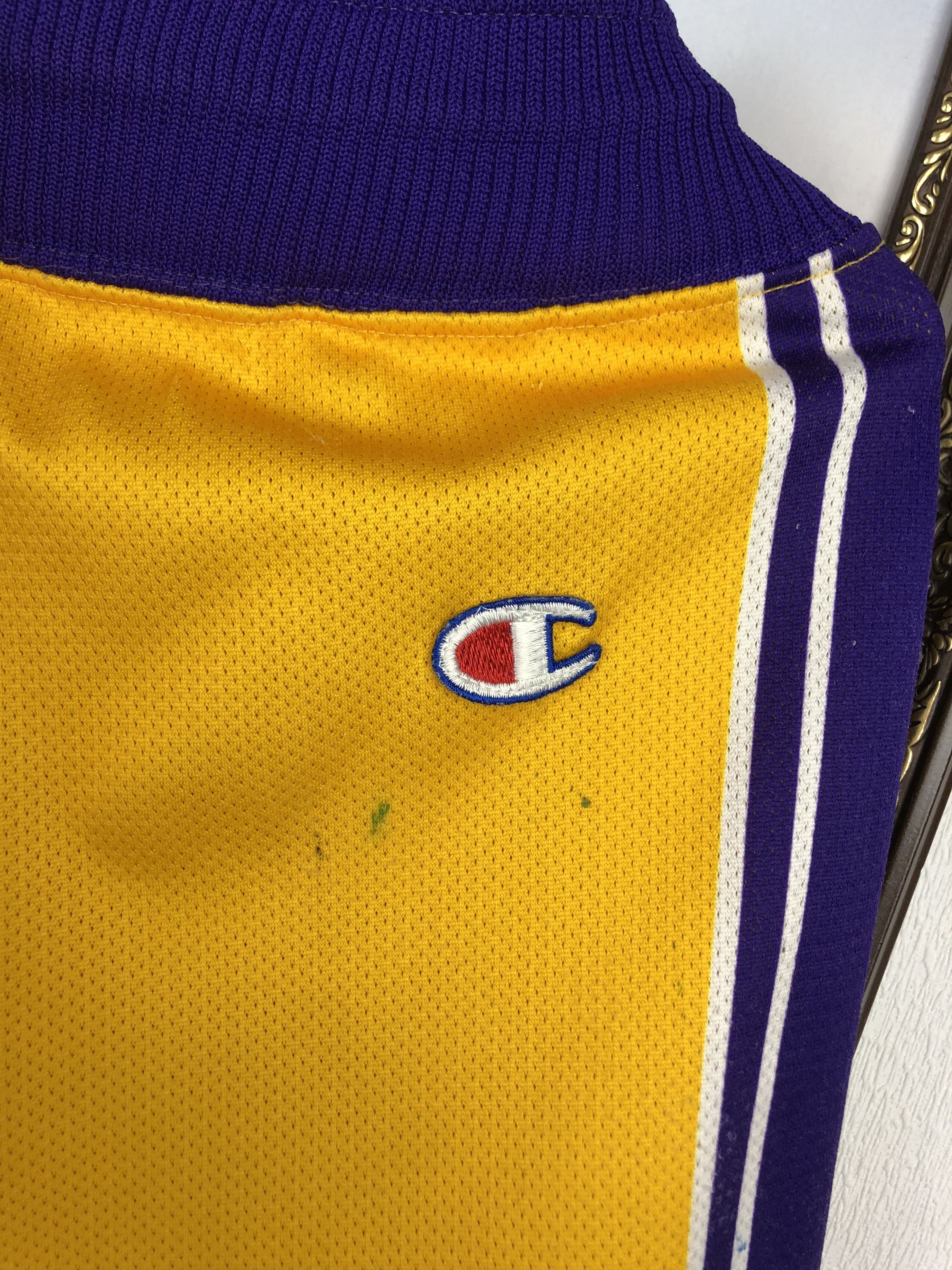 Champion Vintage 90's Champion Los Angeles Lakers NBA Shorts XL Size US 38 / EU 54 - 3 Thumbnail