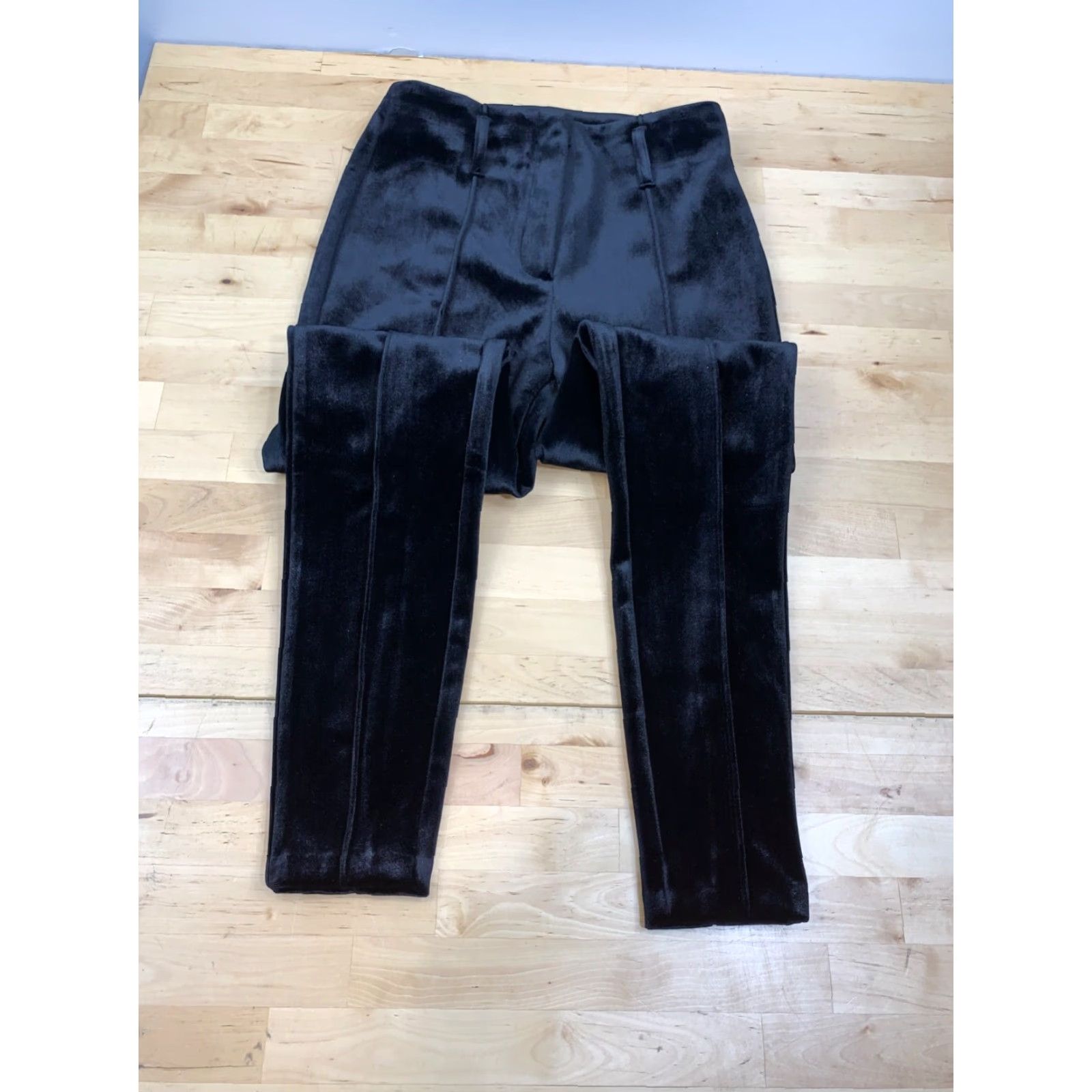 River Island River Island Velvet Pants Women 8R Black Skinny Dress Pants Size 30" / US 8 / IT 44 - 2 Thumbnail