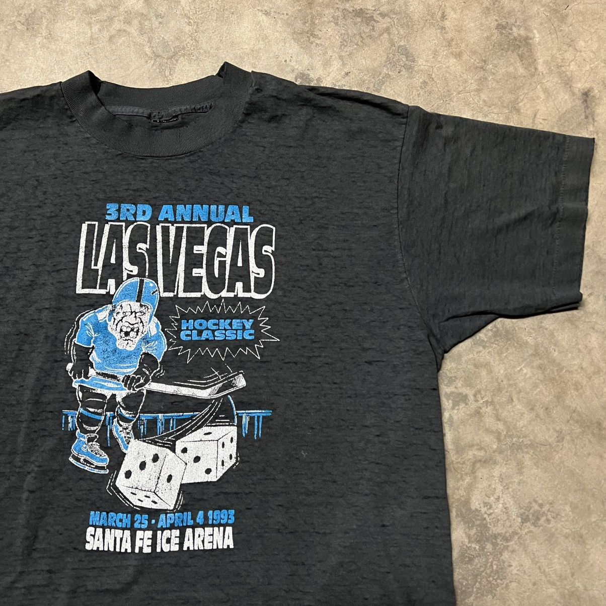 NHL × Vintage Vintage 1993 3rd Annual Las Vegas Hockey Classic 🇺🇸 T-Shirt Size US L / EU 52-54 / 3 - 1 Thumbnail