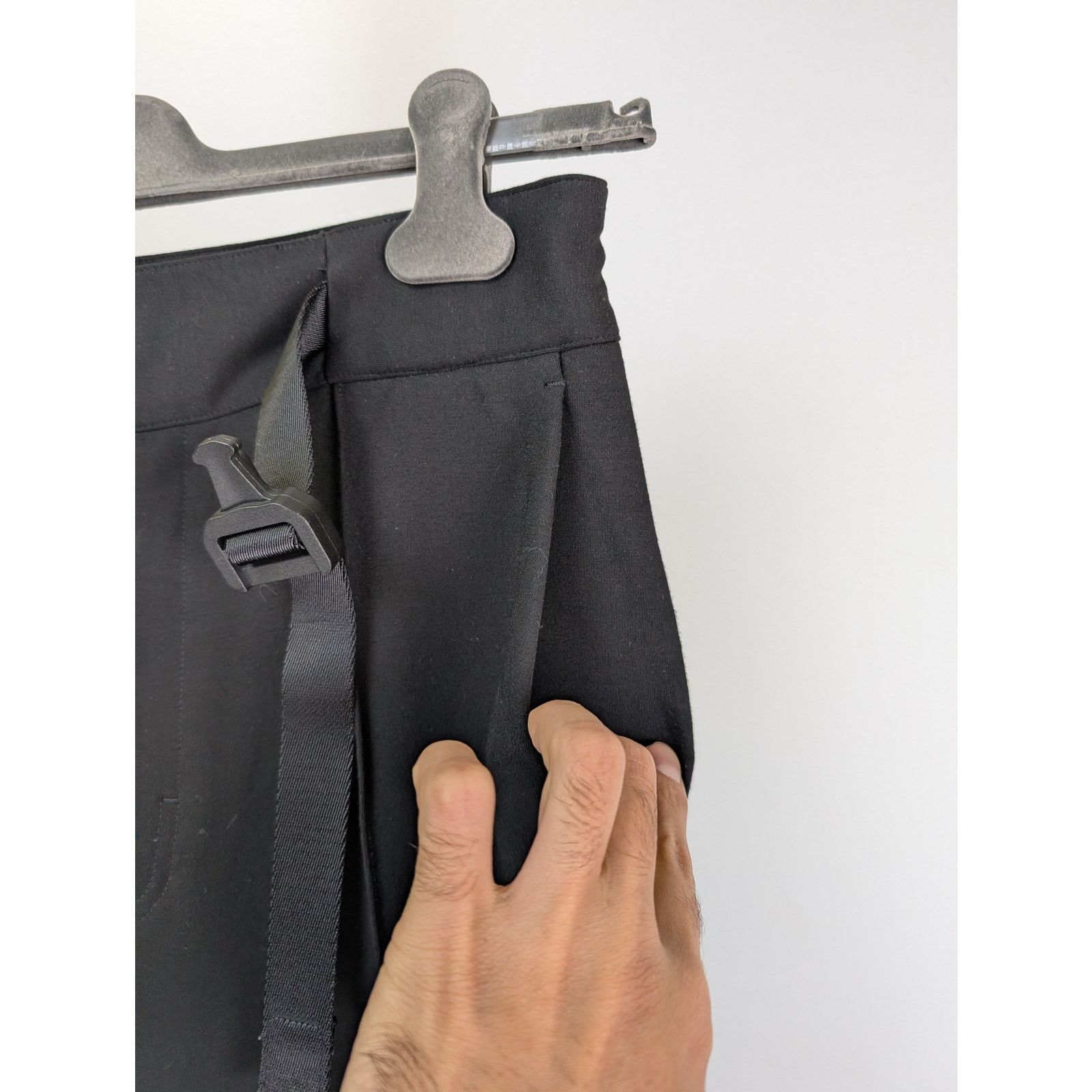 1017 ALYX 9SM o1rshd1 Classic Trousers Pants W/Buckle in Black Size US 30 / EU 46 - 5 Thumbnail