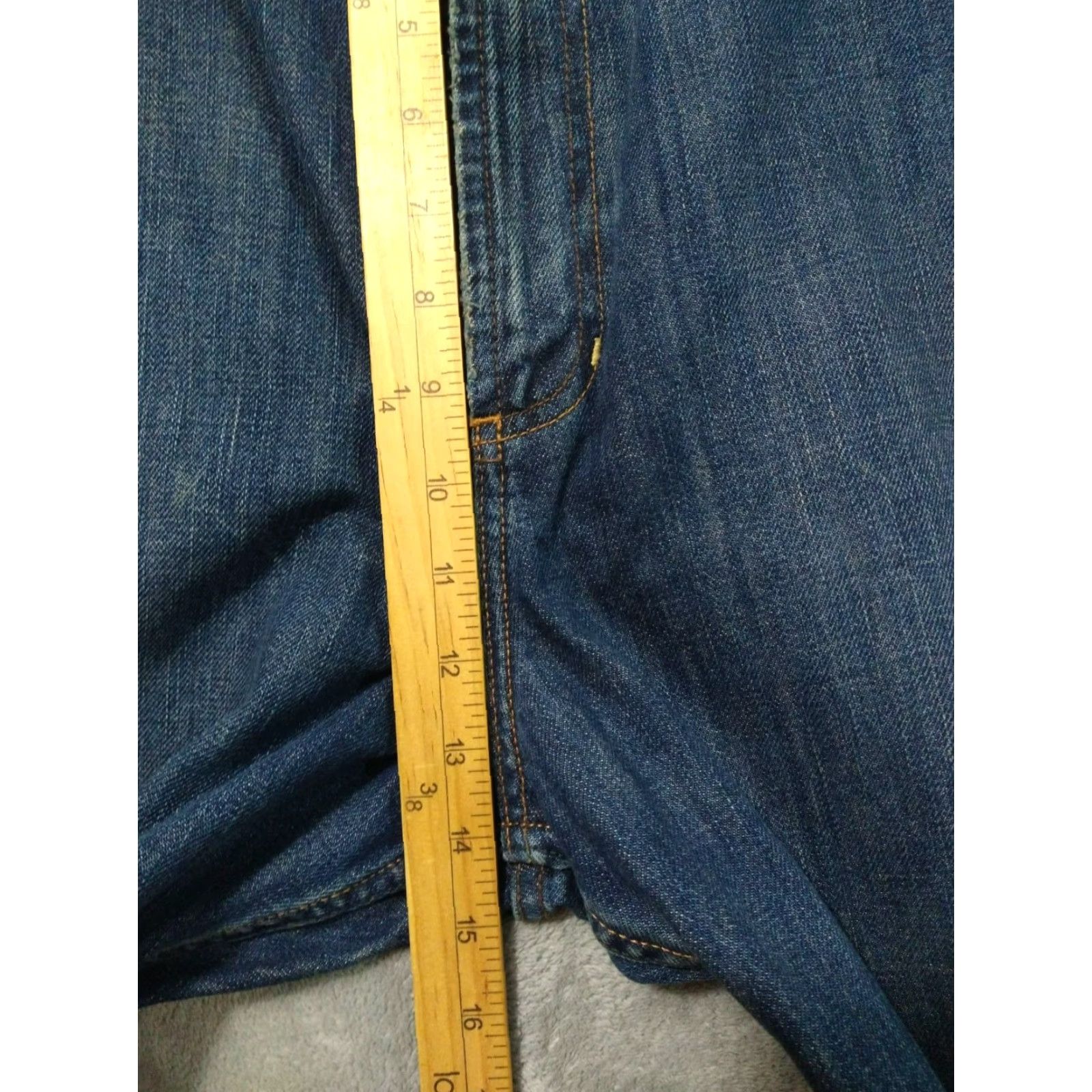 Old Navy Old Navy Jeans Men 44x32 Blue Denim Loose Straight Leg High Rise Dark Wash Jeans Regular Size Type: Jeans Men Wide 5-Pocket Pattern: Solid Size US 44 / EU 60 - 4 Thumbnail