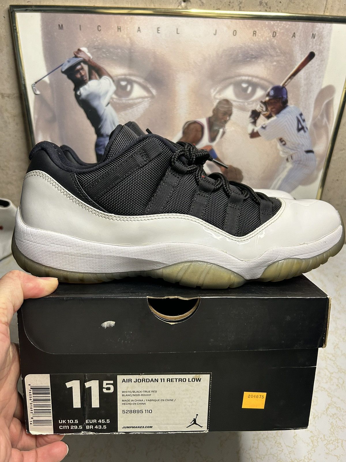 Jordan Retro 11 low ‘tuxedo’