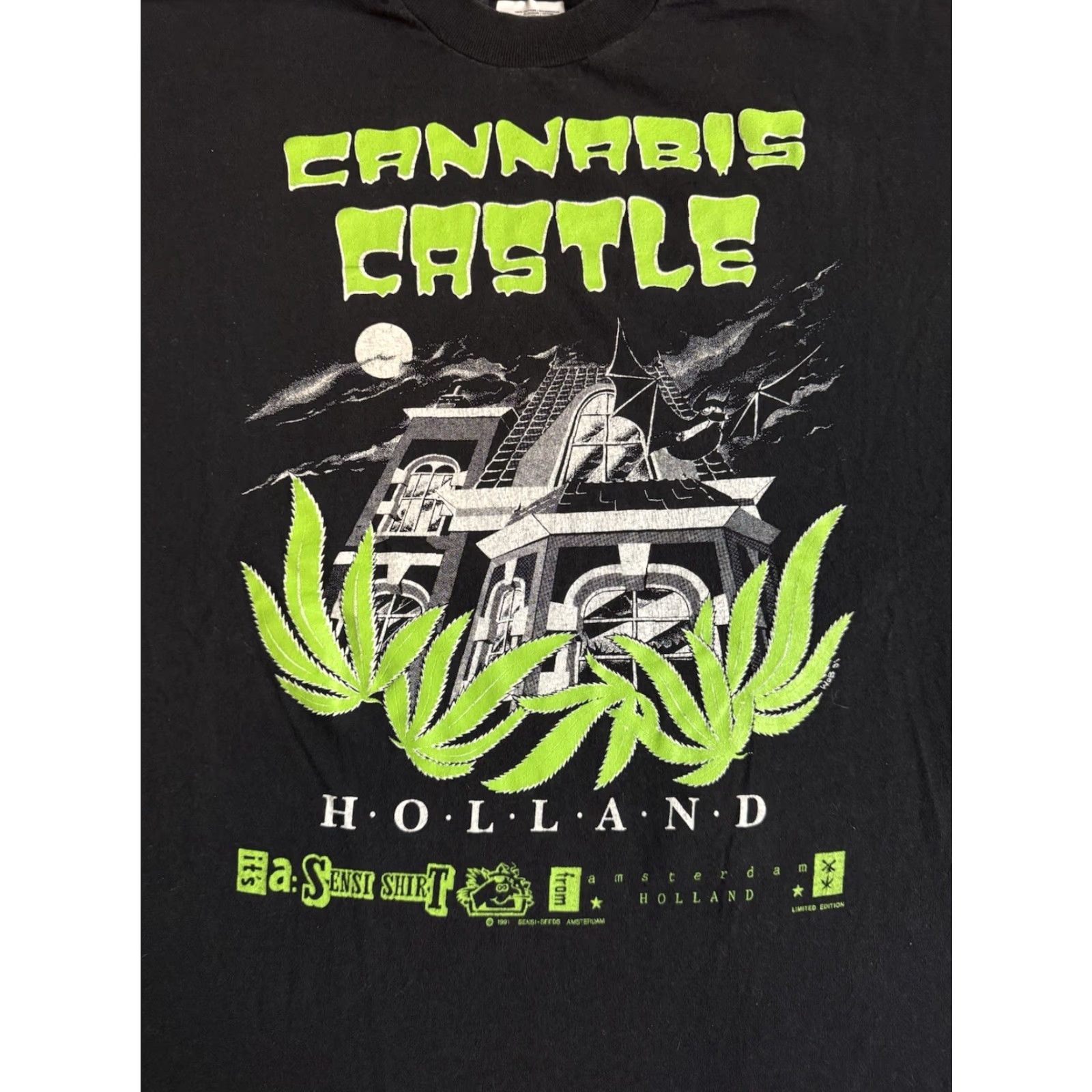 Vintage VINTAGE 1991 Cannabis Castle Holland T Shirt Size XL Amsterdam Sensi Weed Ganja | Screen Stars | Men | T-Shirt | Black | 90s Hippie | Graphic Print Size US XL / EU 56 / 4 - 2 Thumbnail