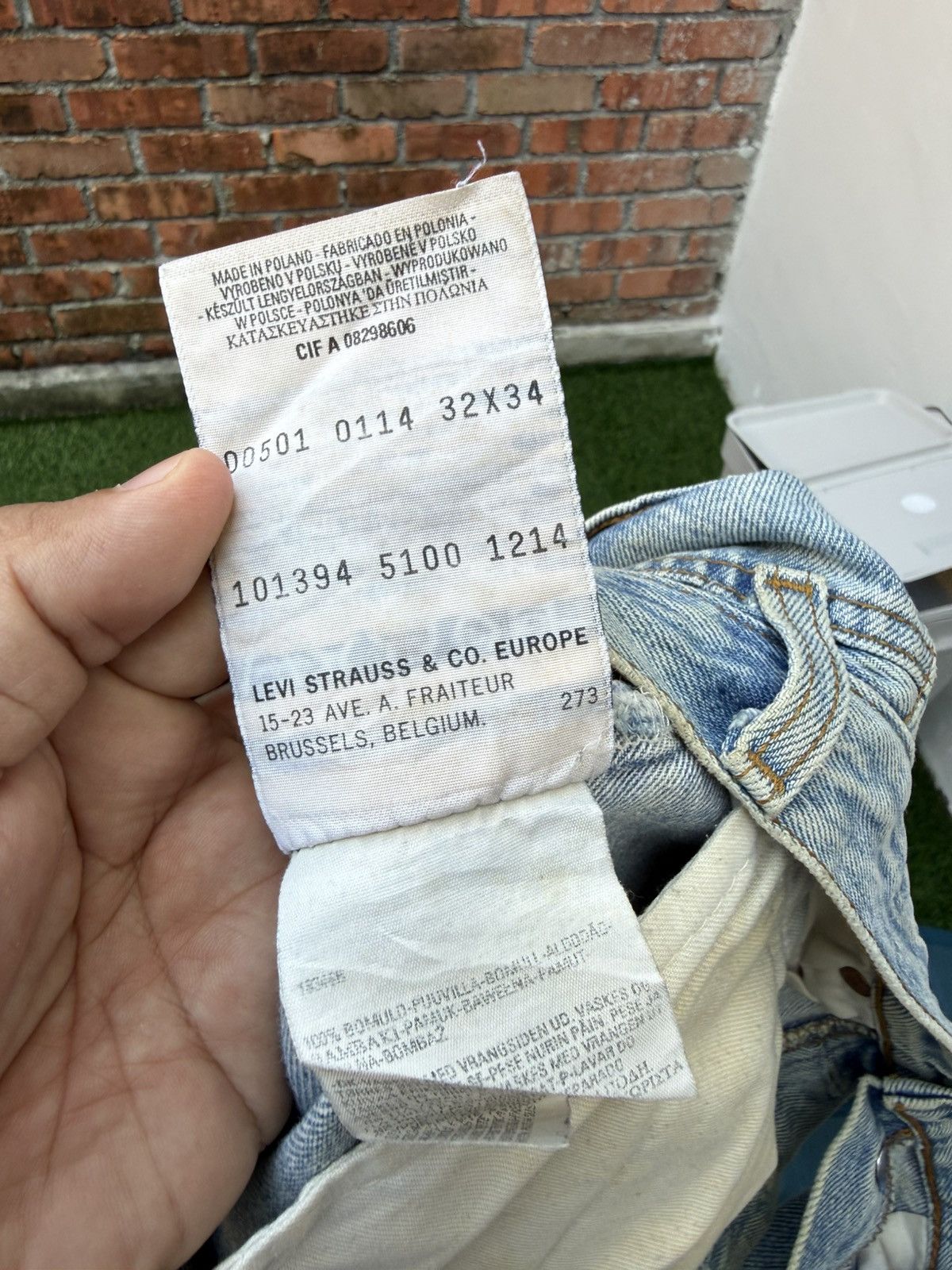 Levi's Vintage Clothing W32x33.5 vintage levi’s 501 made in Poland 90s Size US 32 / EU 48 - 6 Thumbnail