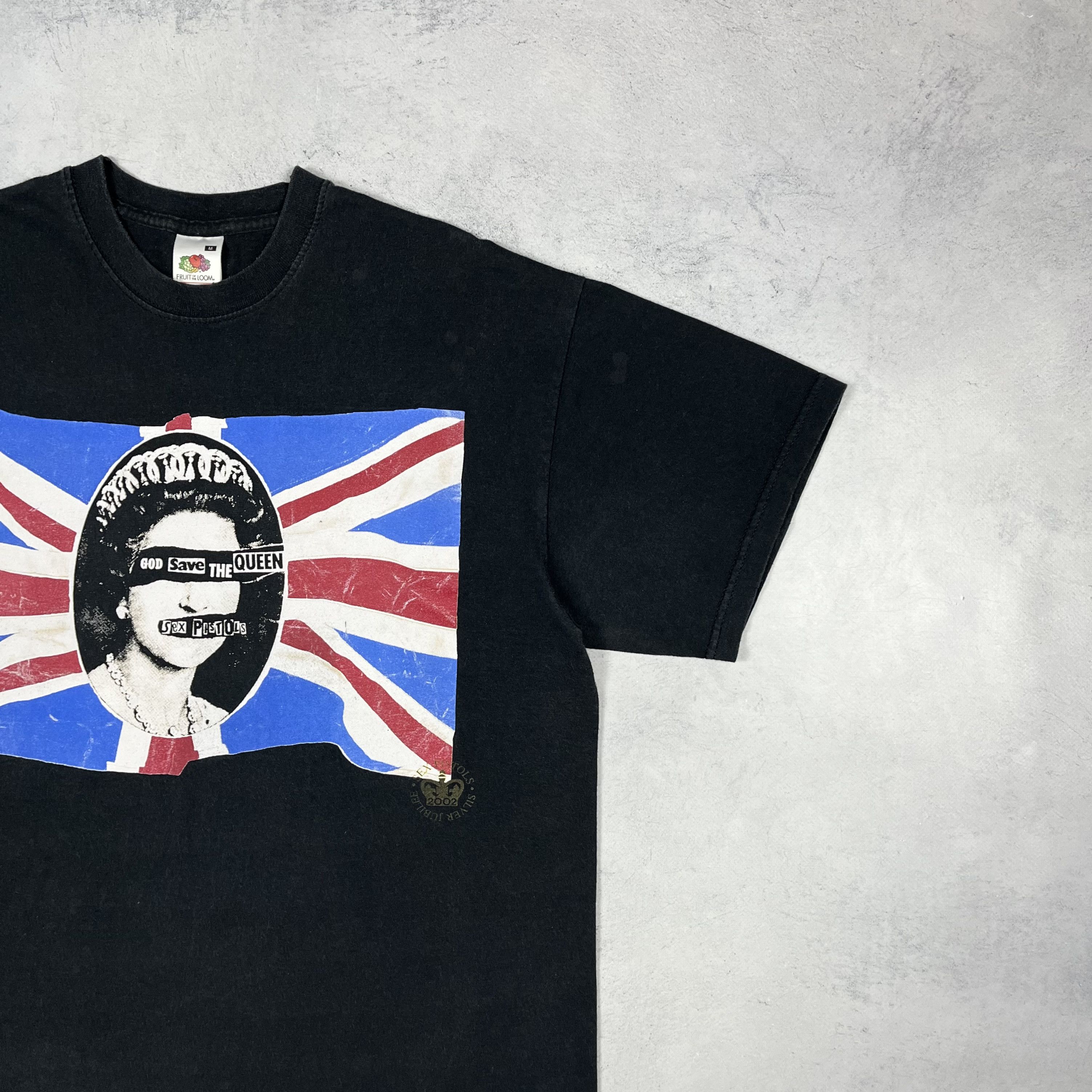 Band Tees Vintage Sex Pistols “God Save The Queen” Band T Shirt 2002 Size US M / EU 48-50 / 2 - 3 Thumbnail