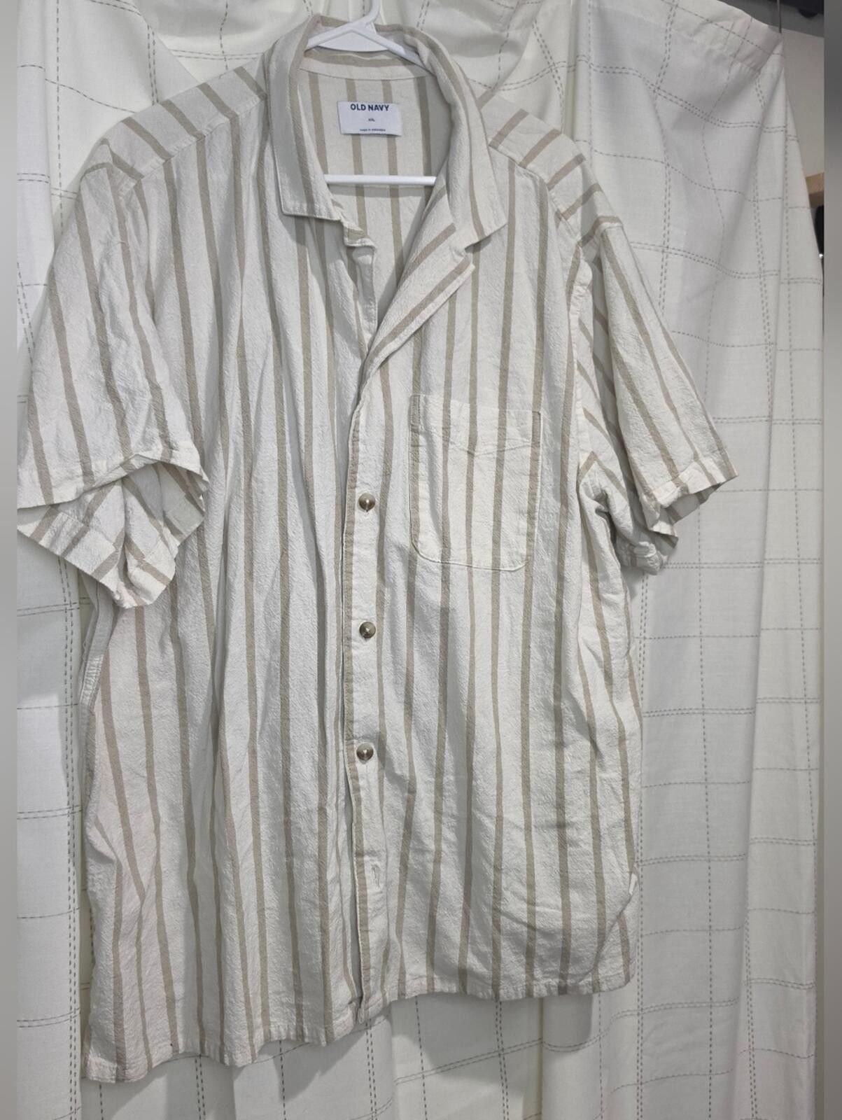 Old Navy Old Navy Mens Button Down Size US XXL / EU 58 / 5 - 1 Thumbnail