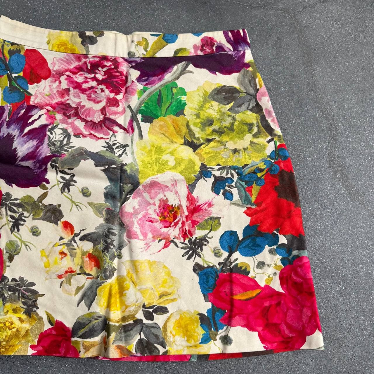 Alice + Olivia × Japanese Brand Alice + Olivia Multicolour Floral Skirt Size 27" / US 4 / IT 40 - 4 Thumbnail