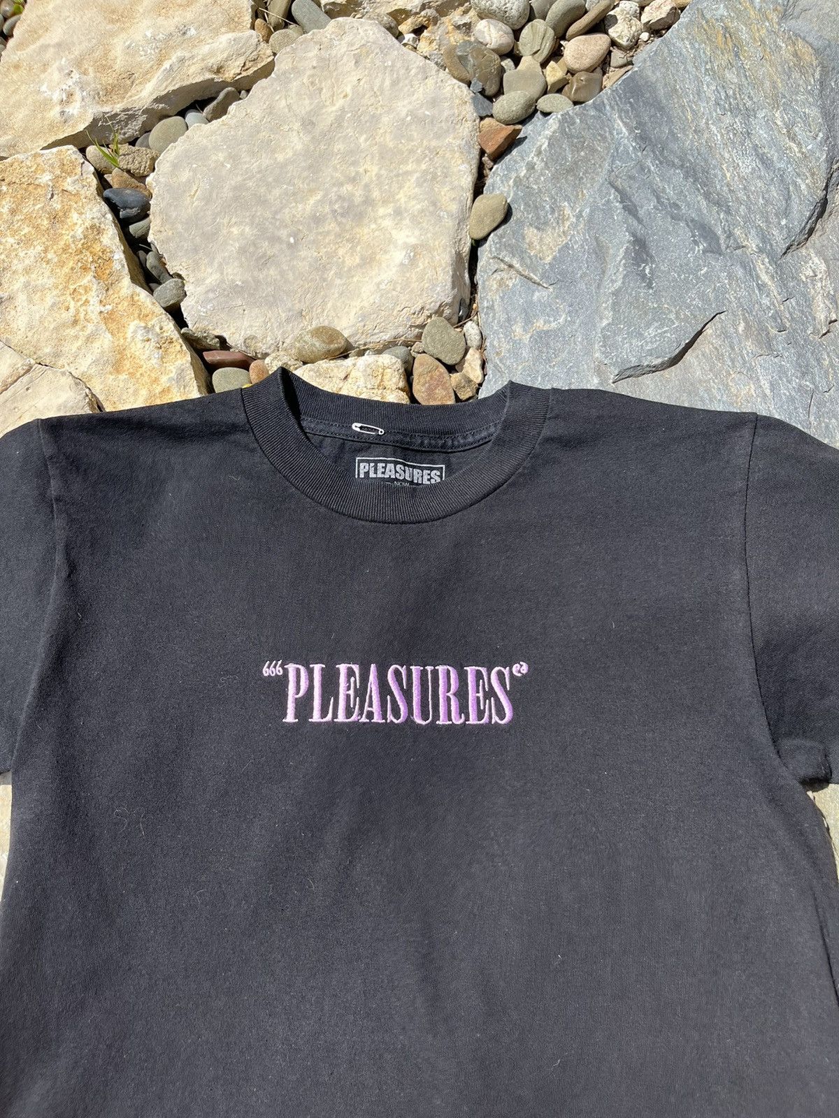 Pleasures Pleasures “Mark of the Beast” 666 embroidered core logo tee Size US S / EU 44-46 / 1 - 4 Thumbnail