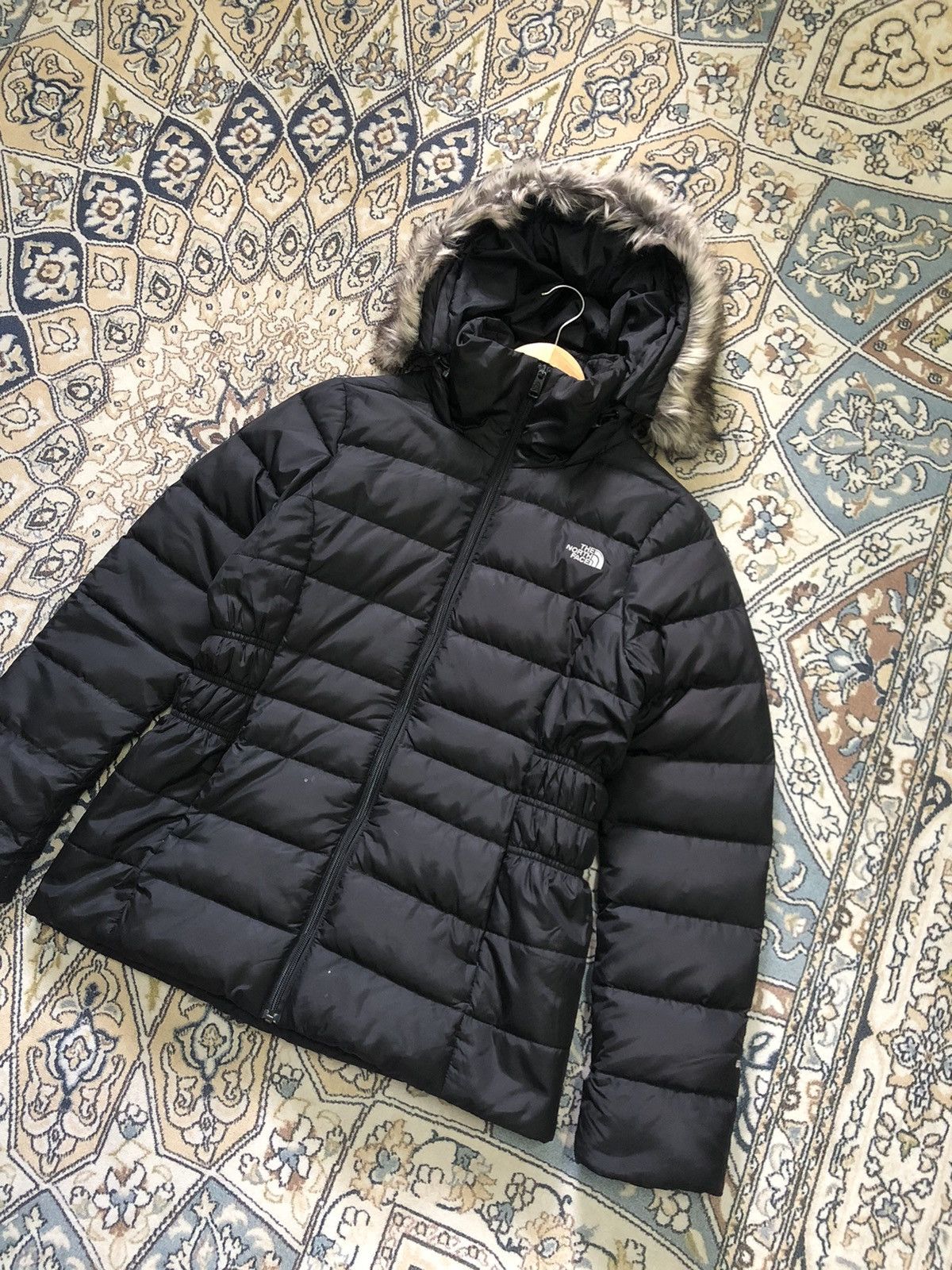 The North Face The North Face Gotham 550 Puffer Jacket With Fur Hoodie Size M / US 6-8 / IT 42-44 - 5 Thumbnail