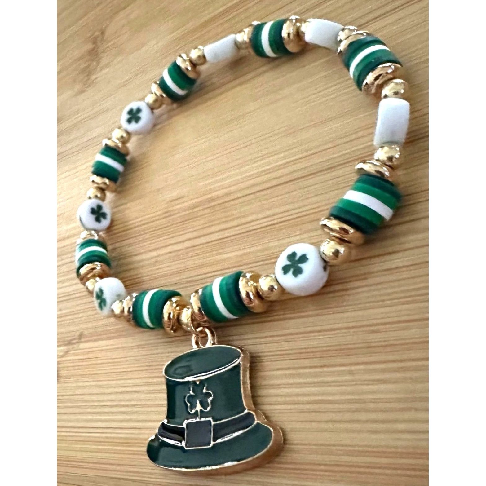 Handmade St Patricks Day Bracelet New Beaded Leprechaun Har Shamrock Size ONE SIZE - 5 Thumbnail