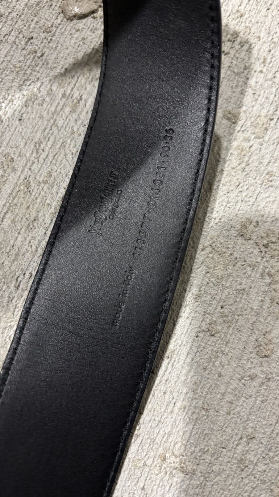 Saint Laurent Paris Yves Saint Laurent Paris Logo Belt Size 30 - 11 Thumbnail