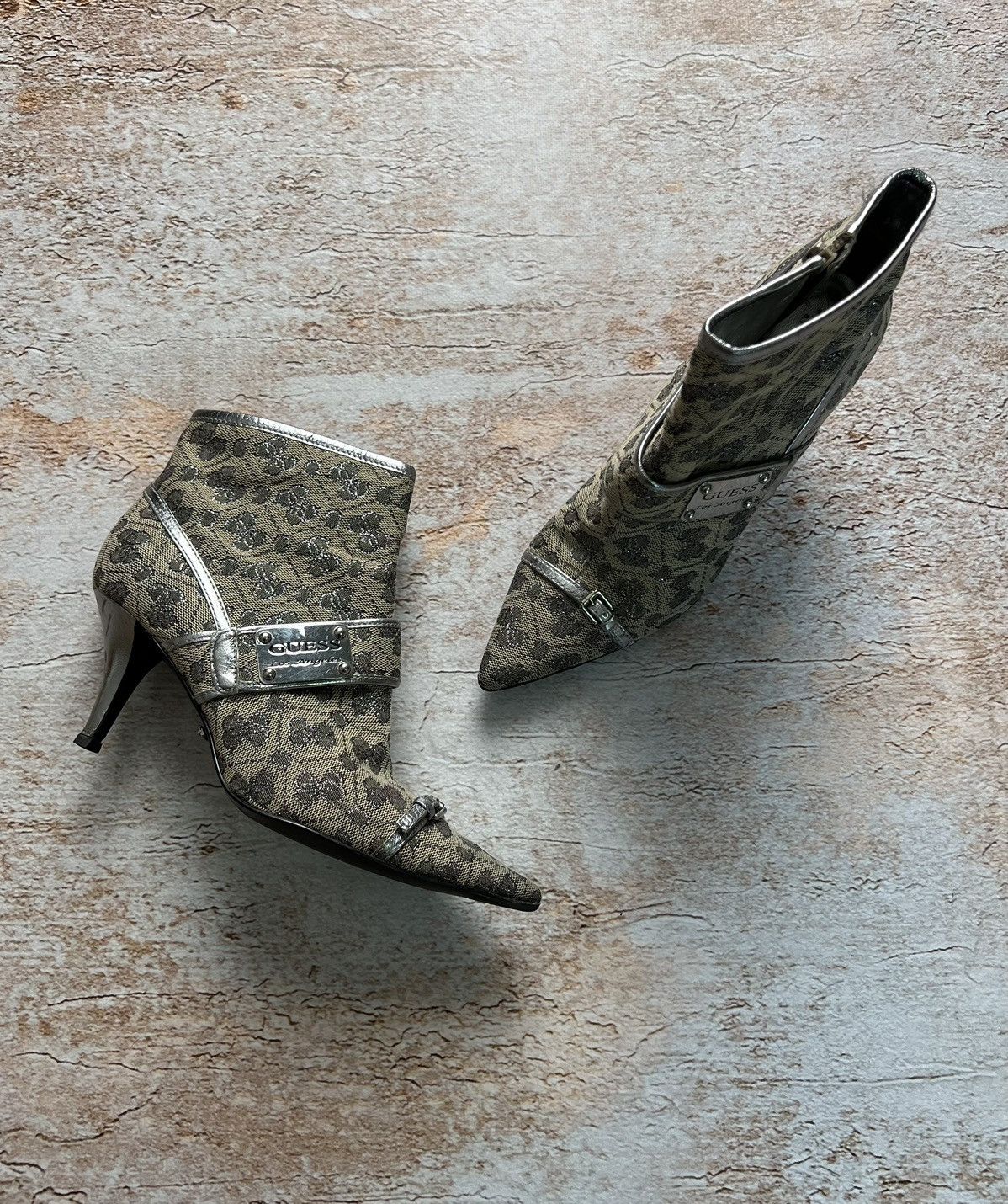 Guess × Vintage GUESS vintage canvas belted heels Size US 7 / IT 37 - 2 Thumbnail