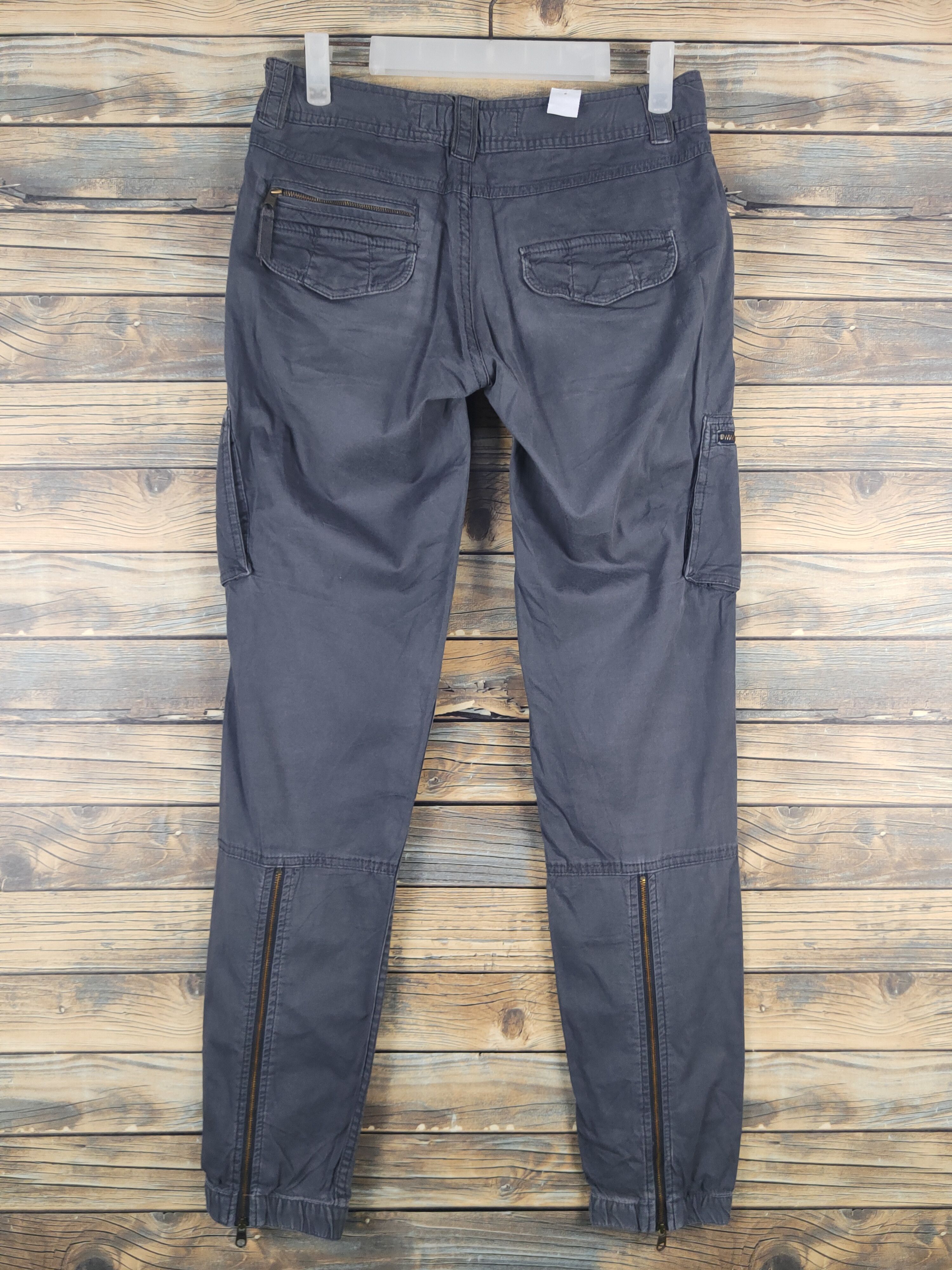 L.O.G.G. DL L.O.G.G H&M Dark Gray Multipocket Joggers #1575 Size 27" / US 4 / IT 40 - 7 Thumbnail