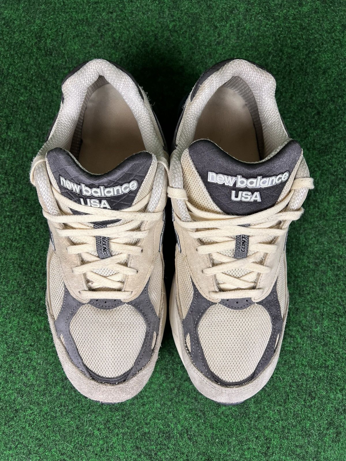 New Balance New Balance 990V3 Moonbeam/Macadamia Size 11 Size US 11 / EU 44 - 3 Thumbnail