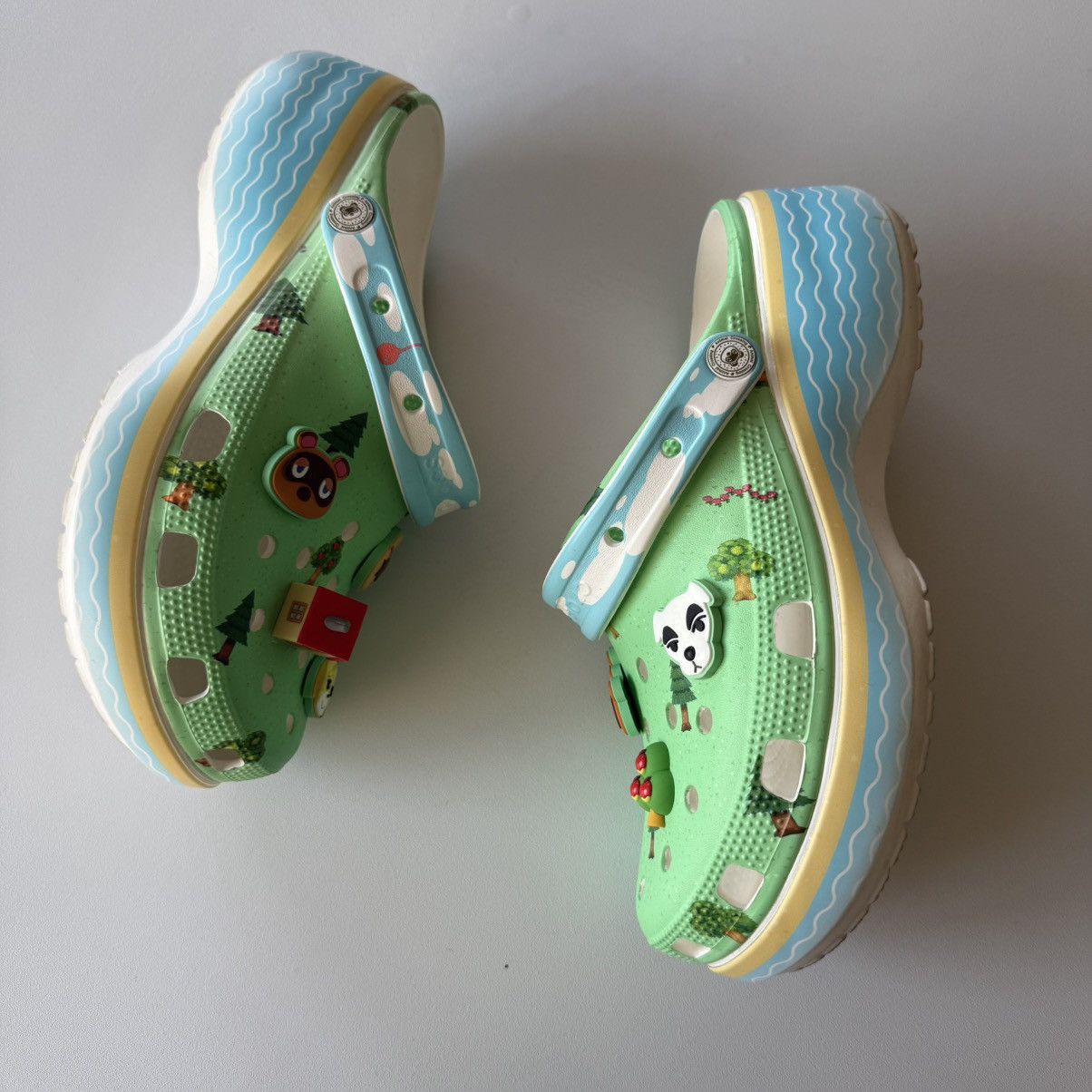 Crocs 2025 Animal Crossing Crocs Size US 9 / EU 42 - 6 Thumbnail