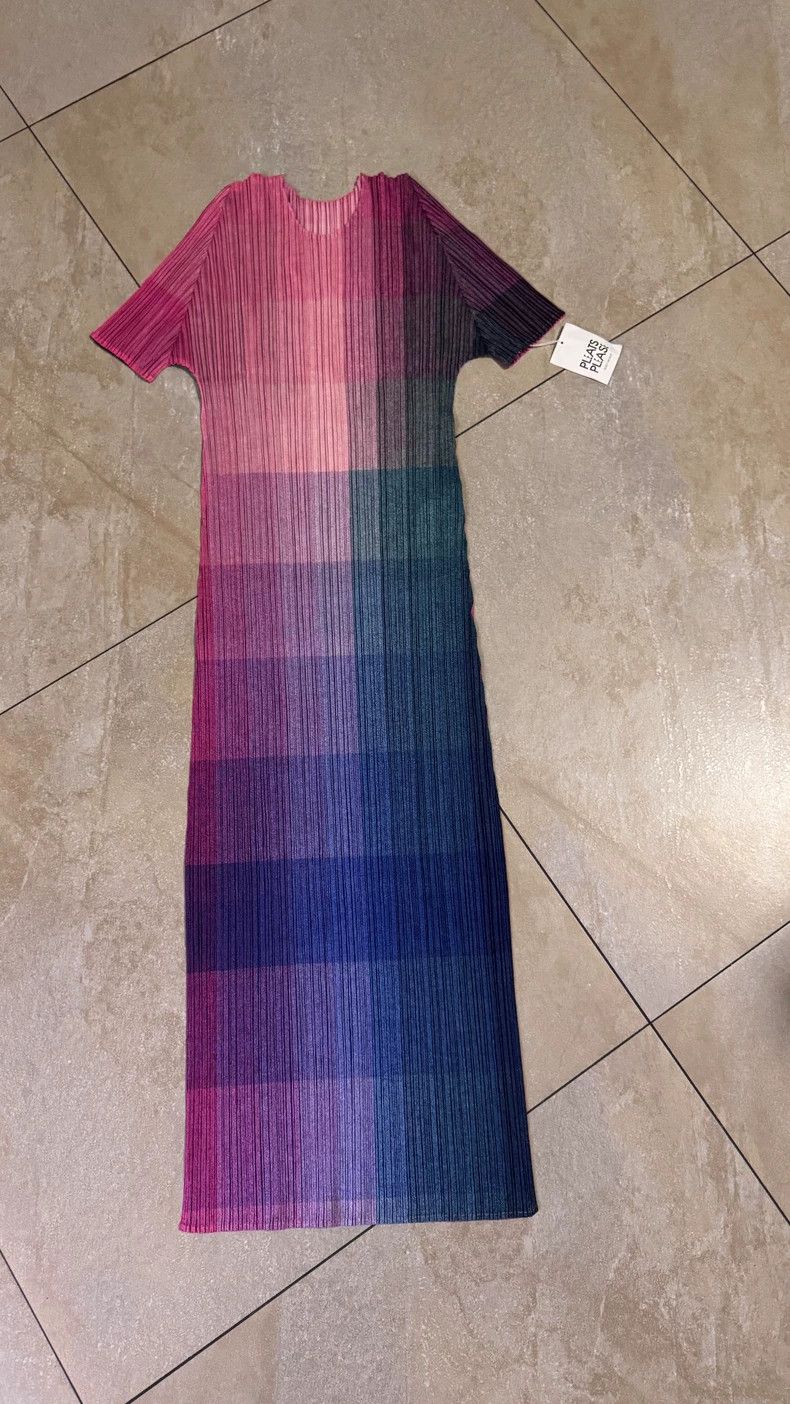 Issey Miyake Issey Miyake size:2 Pink Mosaic dress Size M / US 6-8 / IT 42-44 - 1 Thumbnail