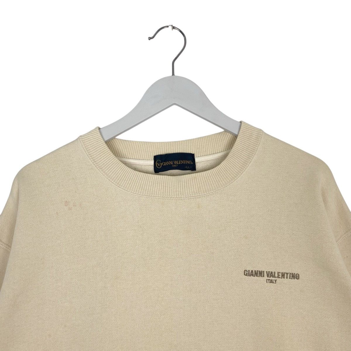 Other Vintage Gianni ValentinoEmbroidered Sweatshirt Beige Size LL Size US L / EU 52-54 / 3 - 4 Thumbnail