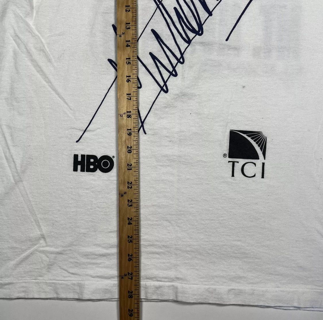 Fruit Of The Loom DIKEMBE MOTOMBO SINGLE STITCH 90s vintage autograph tee Size US XL / EU 56 / 4 - 8 Thumbnail