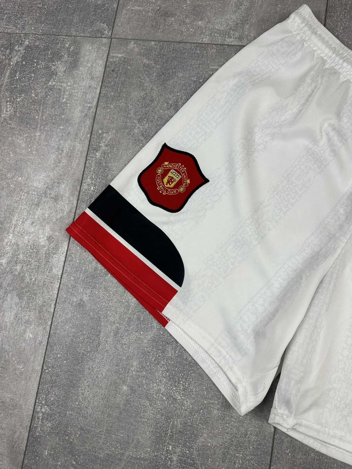 Umbro Umbro Manchester United 1994/96 Home Soccer Short Size US 34 / EU 50 - 3 Thumbnail