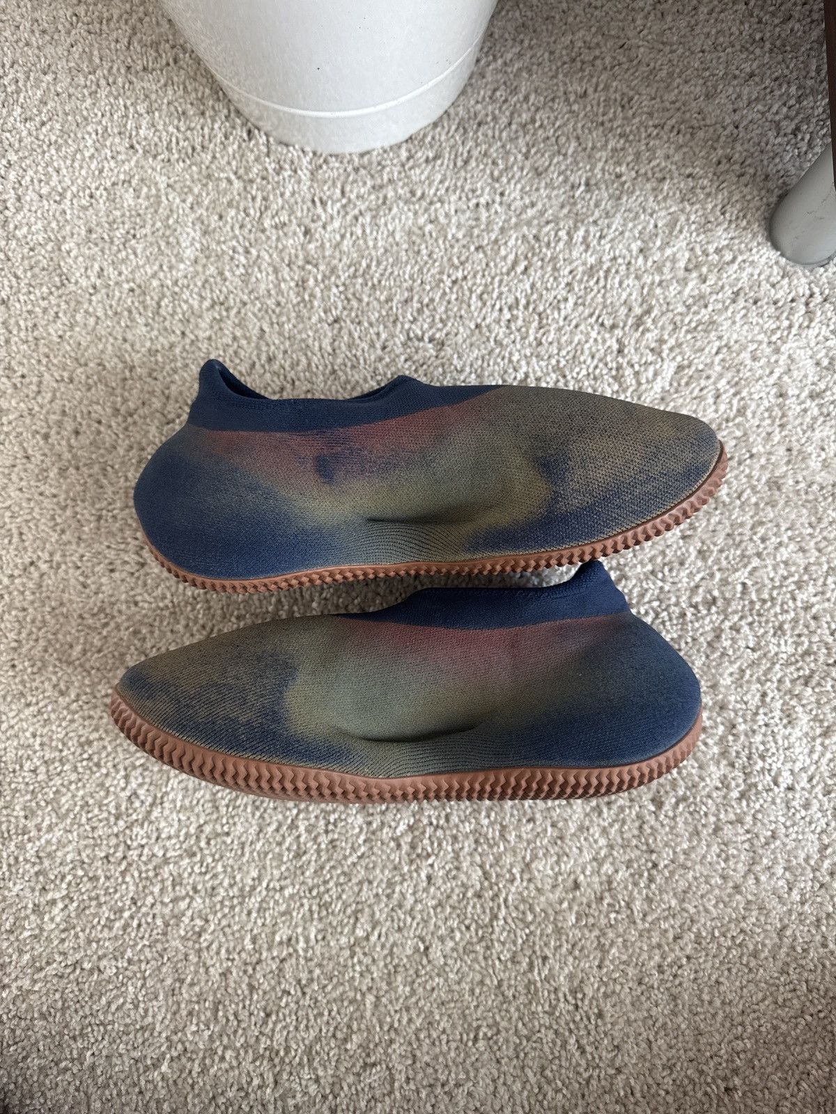 Yeezy adidas Yeezy Knit RNR “Fade Indigo” Size US 9.5 / EU 42-43 - 2 Thumbnail