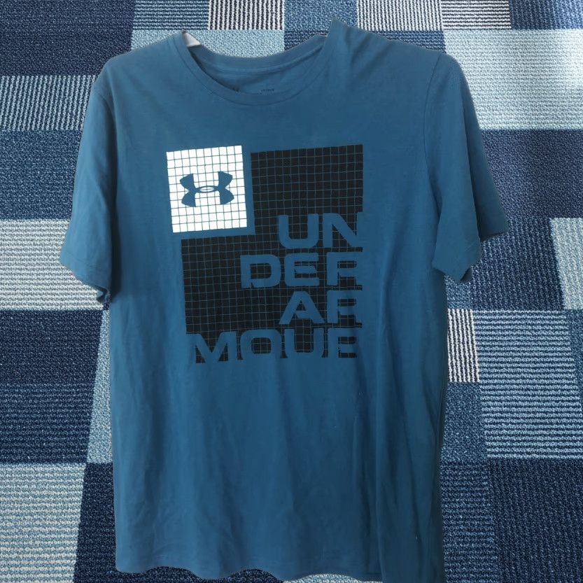 Under Armour Under Armour Shirt L Men Blue Logo HeatGear Outdoors Graphic Lightweight Crew Neck Short Sleeve Shirt Regular Size L Size US L / EU 52-54 / 3 - 1 Thumbnail