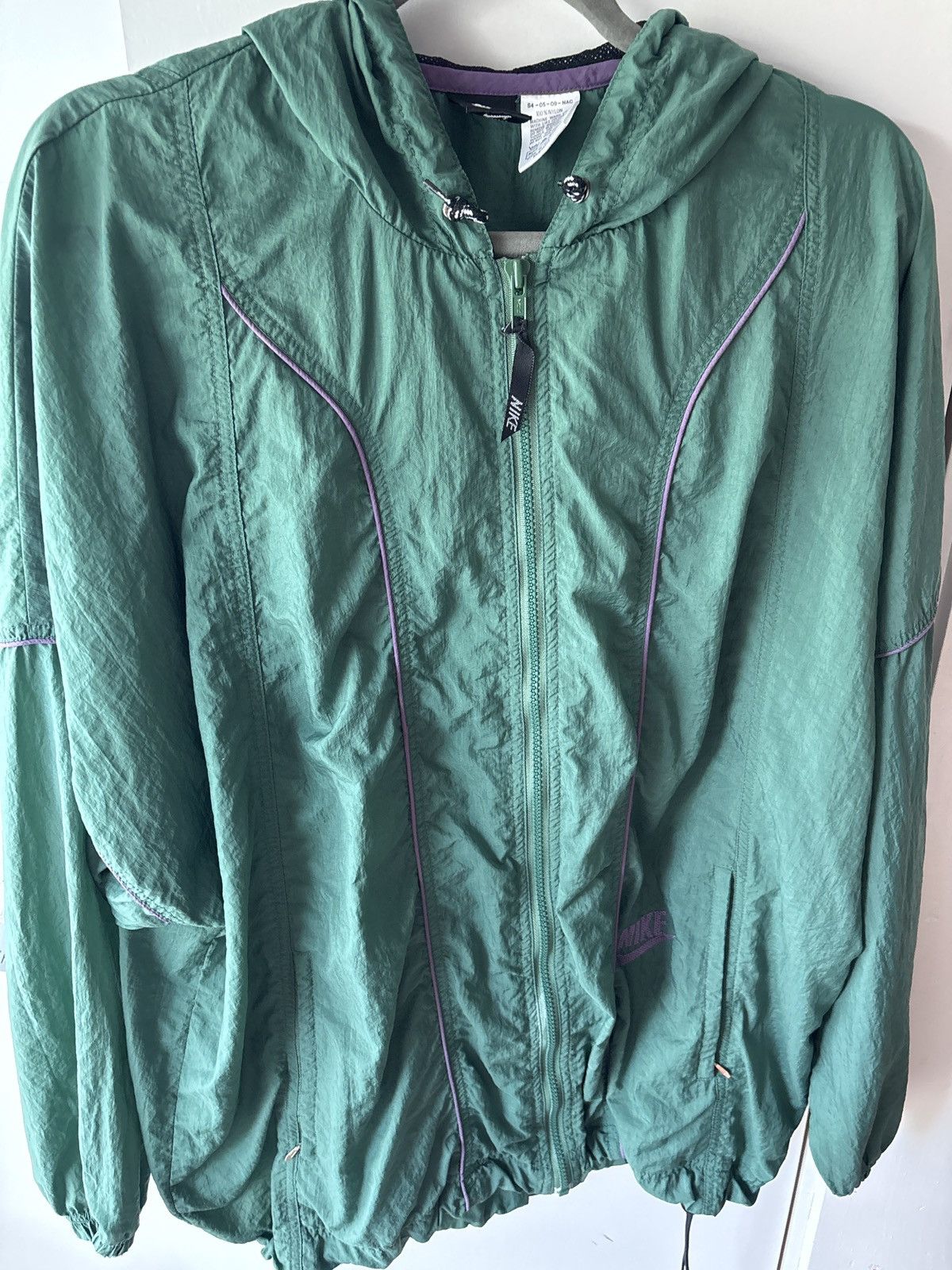 Nike Vintage Nike Track Jacket Size US L / EU 52-54 / 3 - 1 Thumbnail